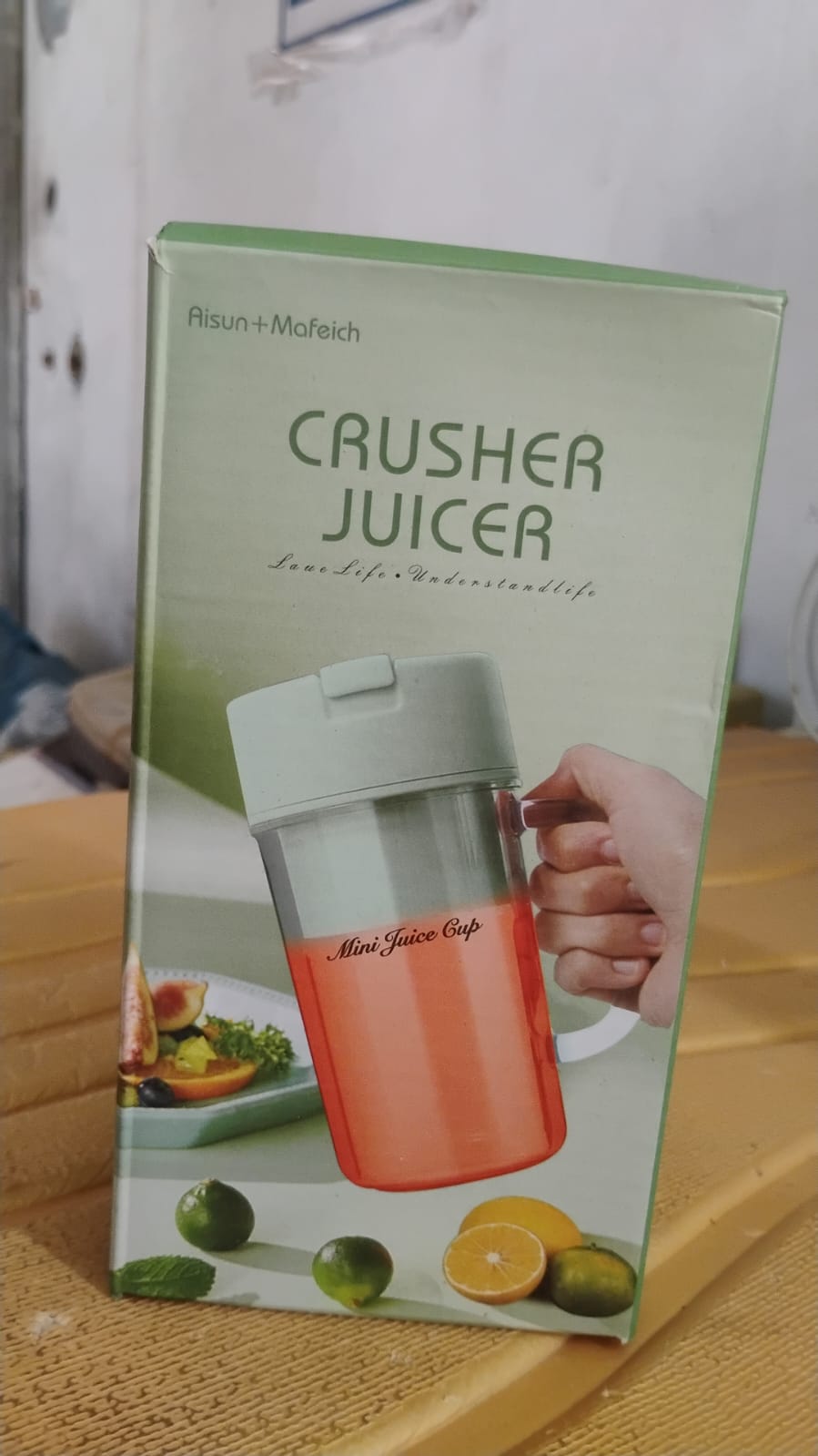 Portable Crusher Juicer With Handle & Straw, USB Rechargeable Multi Blades (420 ML)