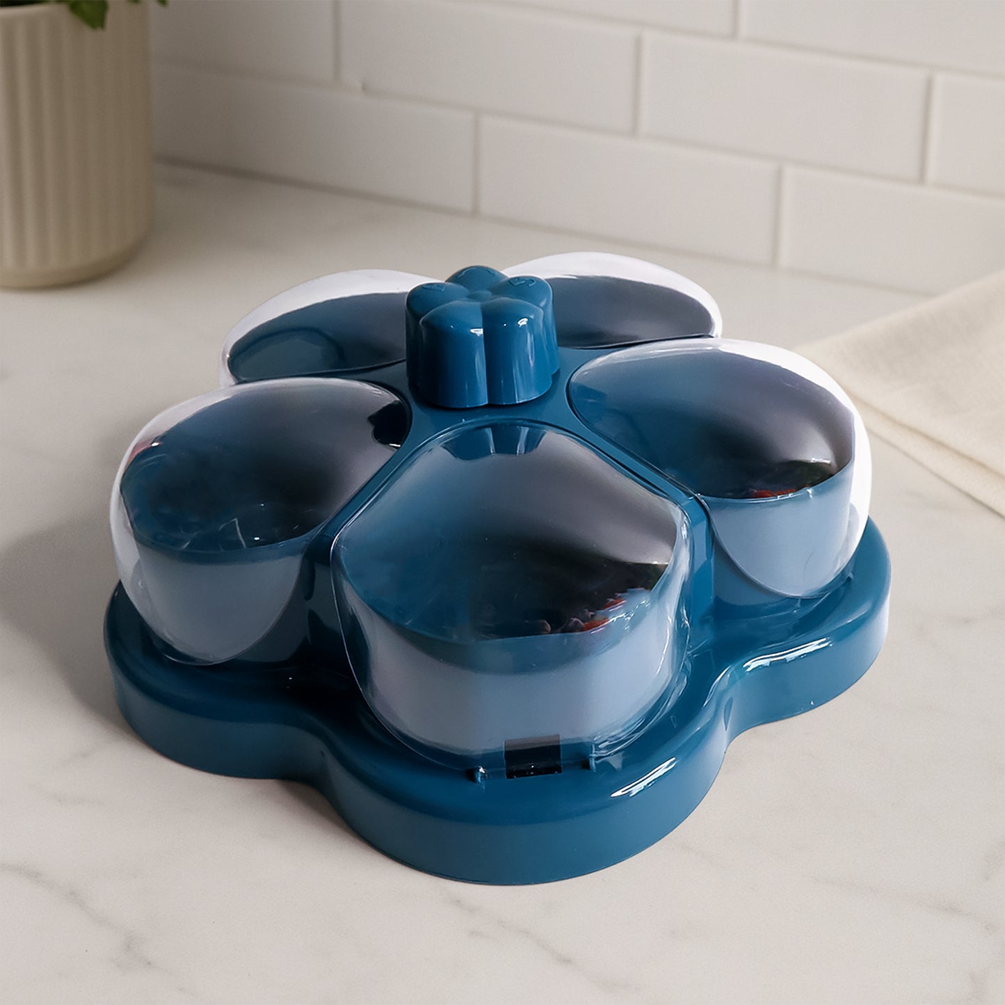 Rotating Dry Fruit Box