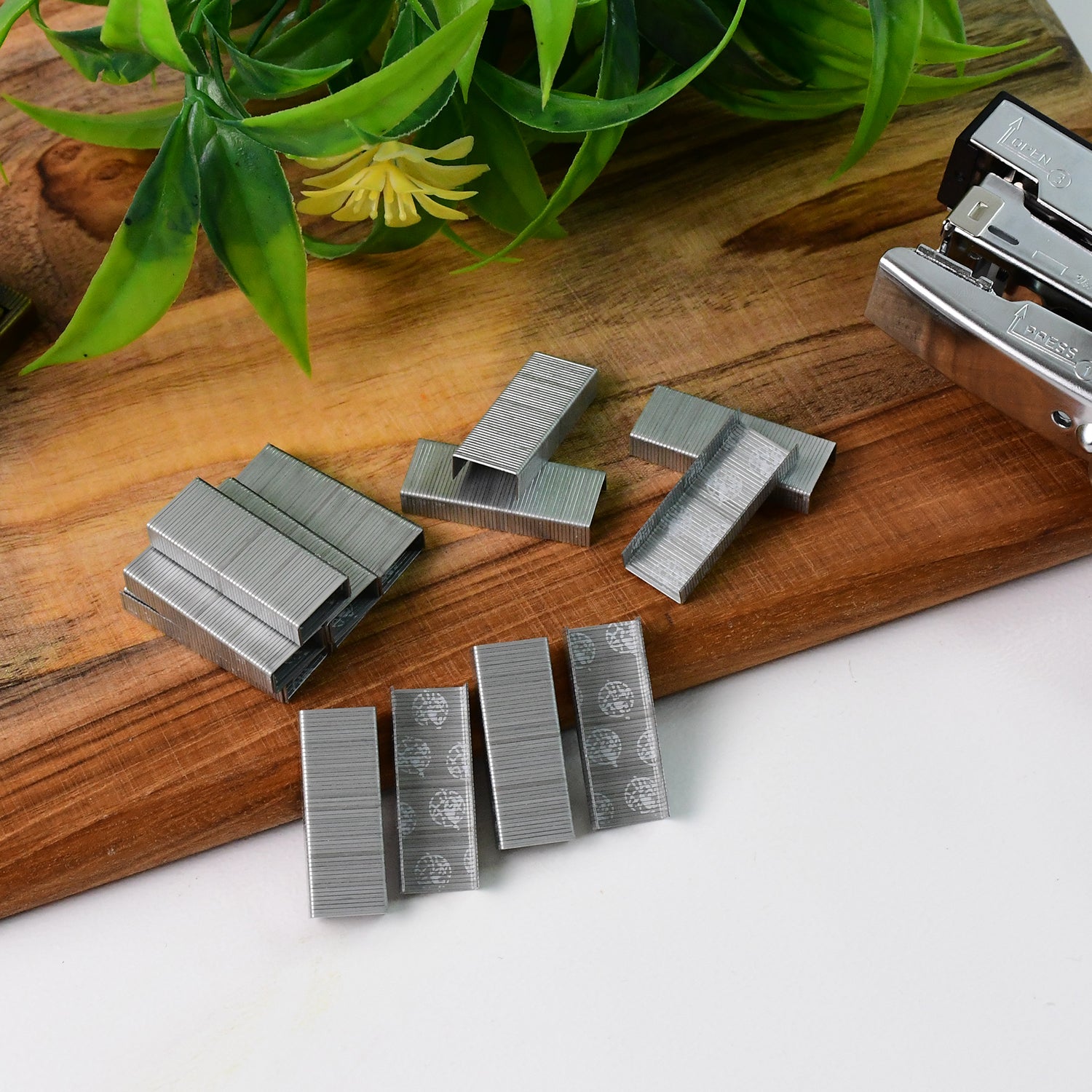 Kangaro 24/6-1M High-Quality Staples – Durable Steel Pins