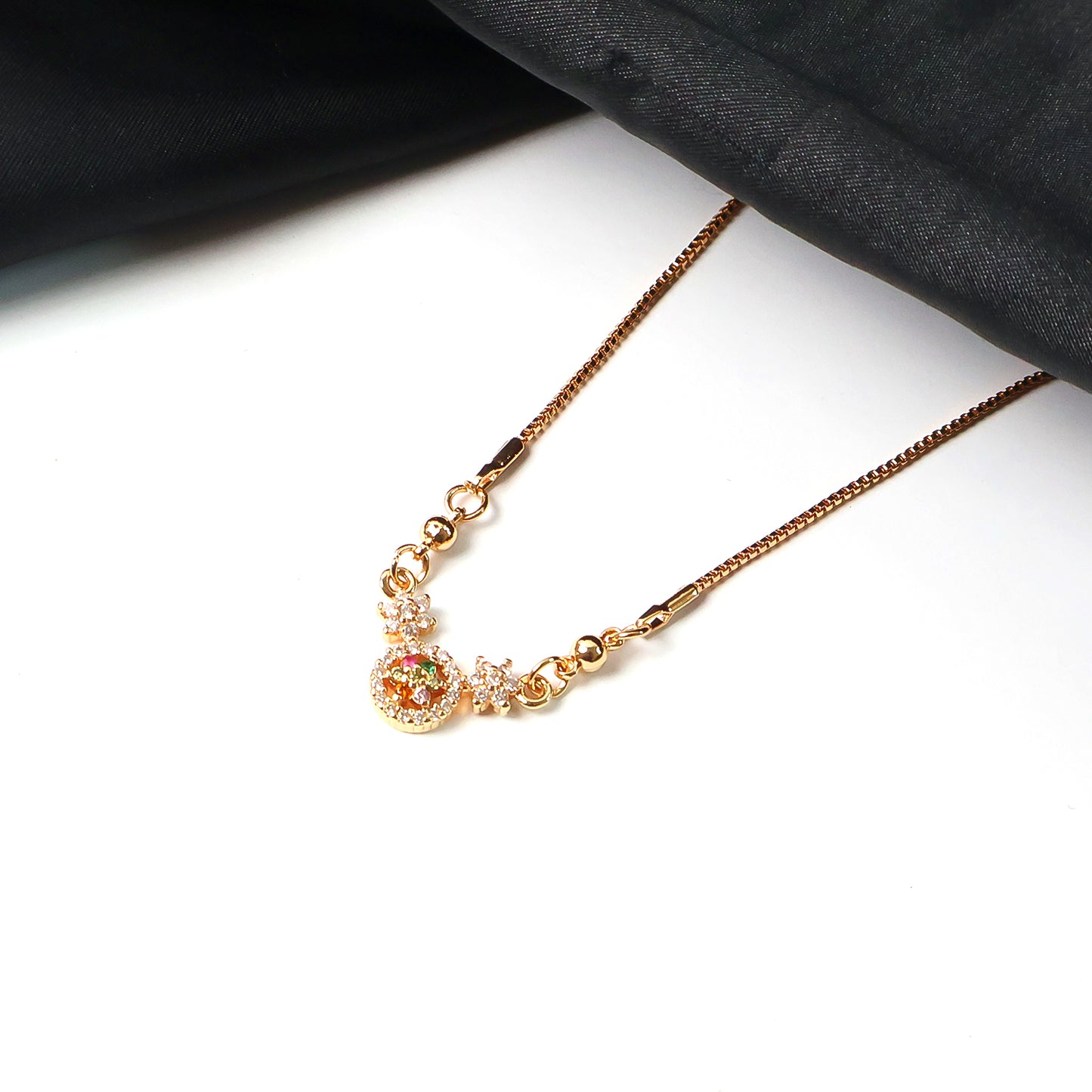Elegant Gold-Plated Floral Pendant Necklace for Women