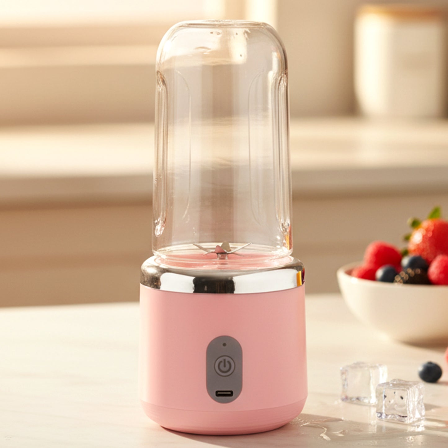 Compact travel juice maker machine