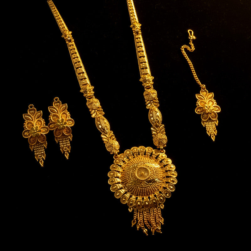 Golden Radiance Round Mandala Necklace Set – Trending Festive & Bridal Jewellery Ensemble