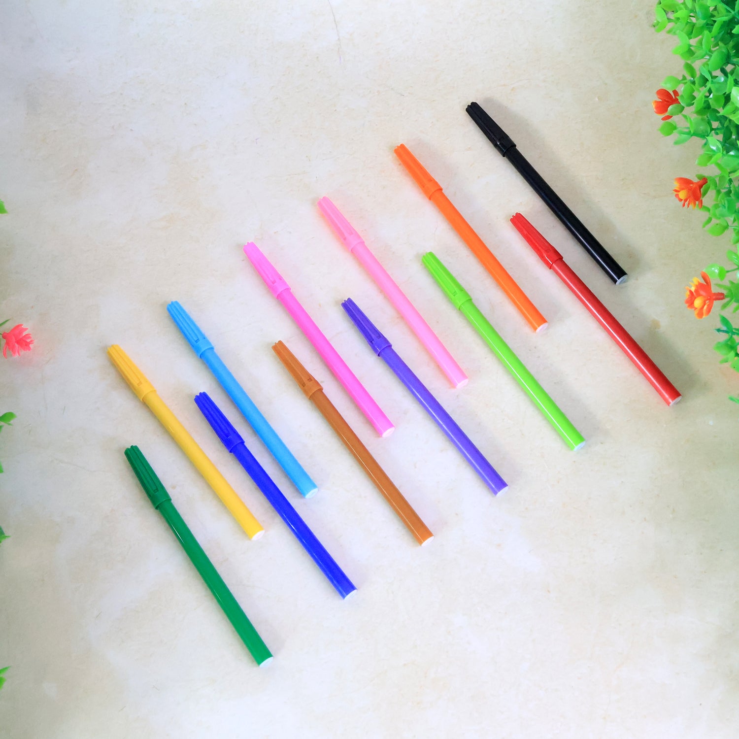 Camel Sketch Pens – 12 Colorful Shades for Drawing, Sketching, and Artistic Creativity