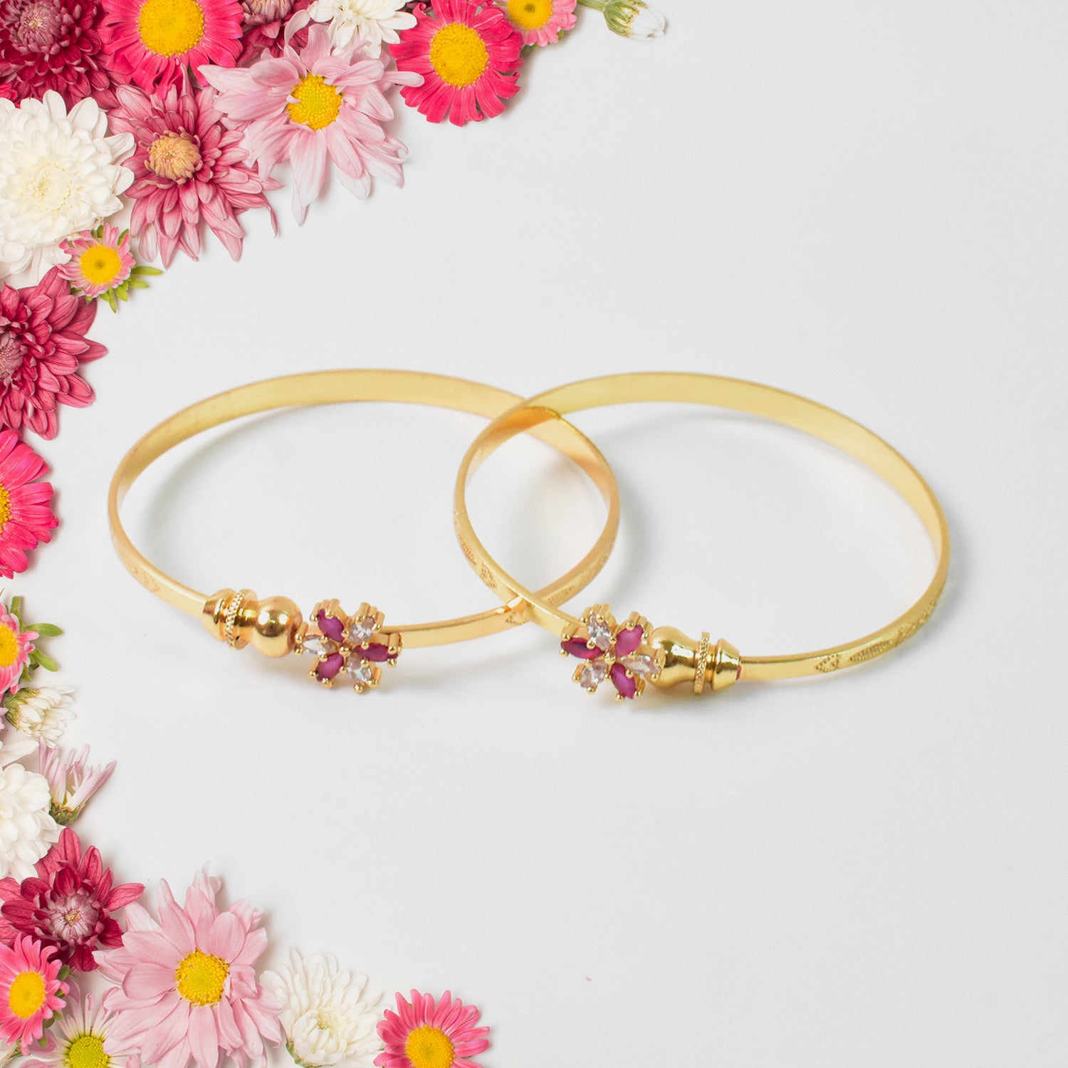 Classic Golden Bangles (1 Pair)