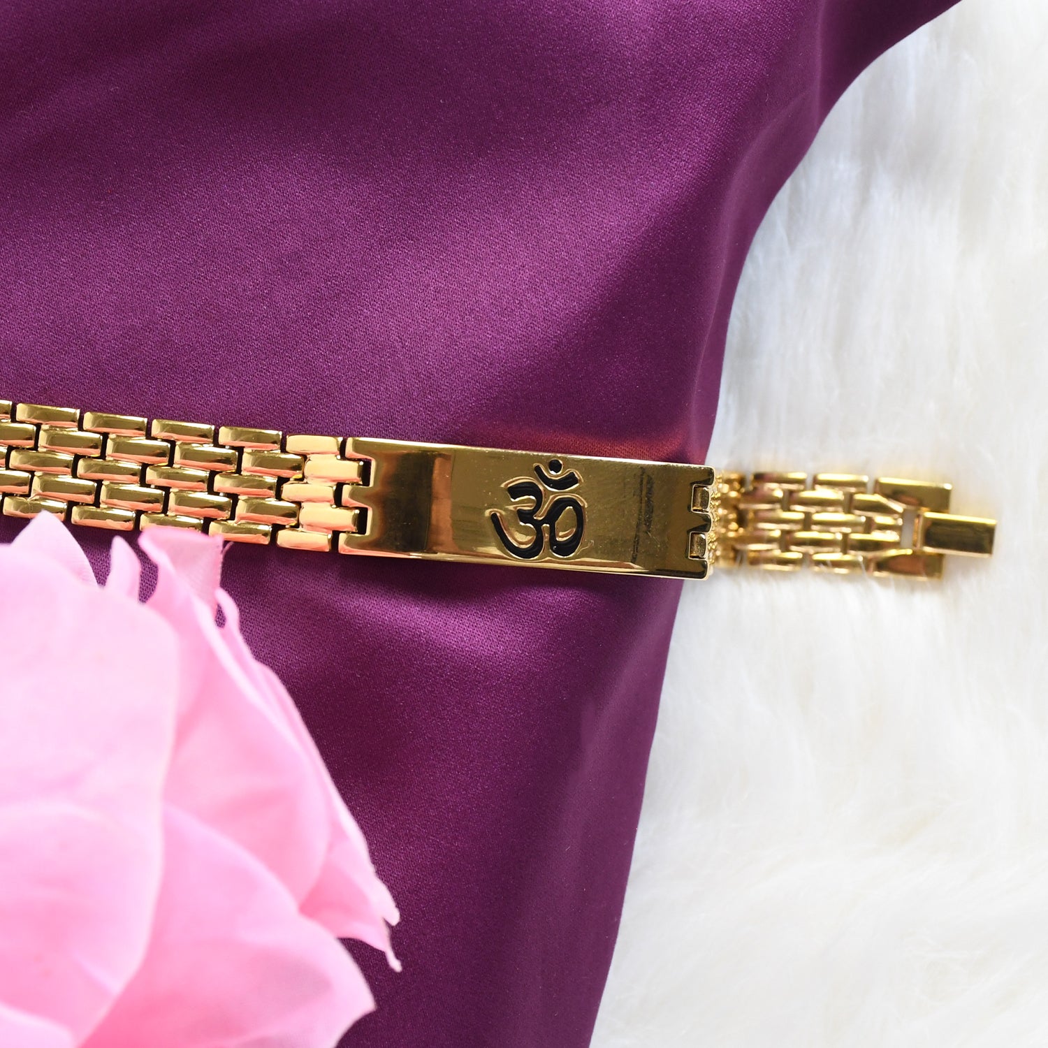 Om  Bracelet with Golden Plating: Divine Energy and Lasting Shine