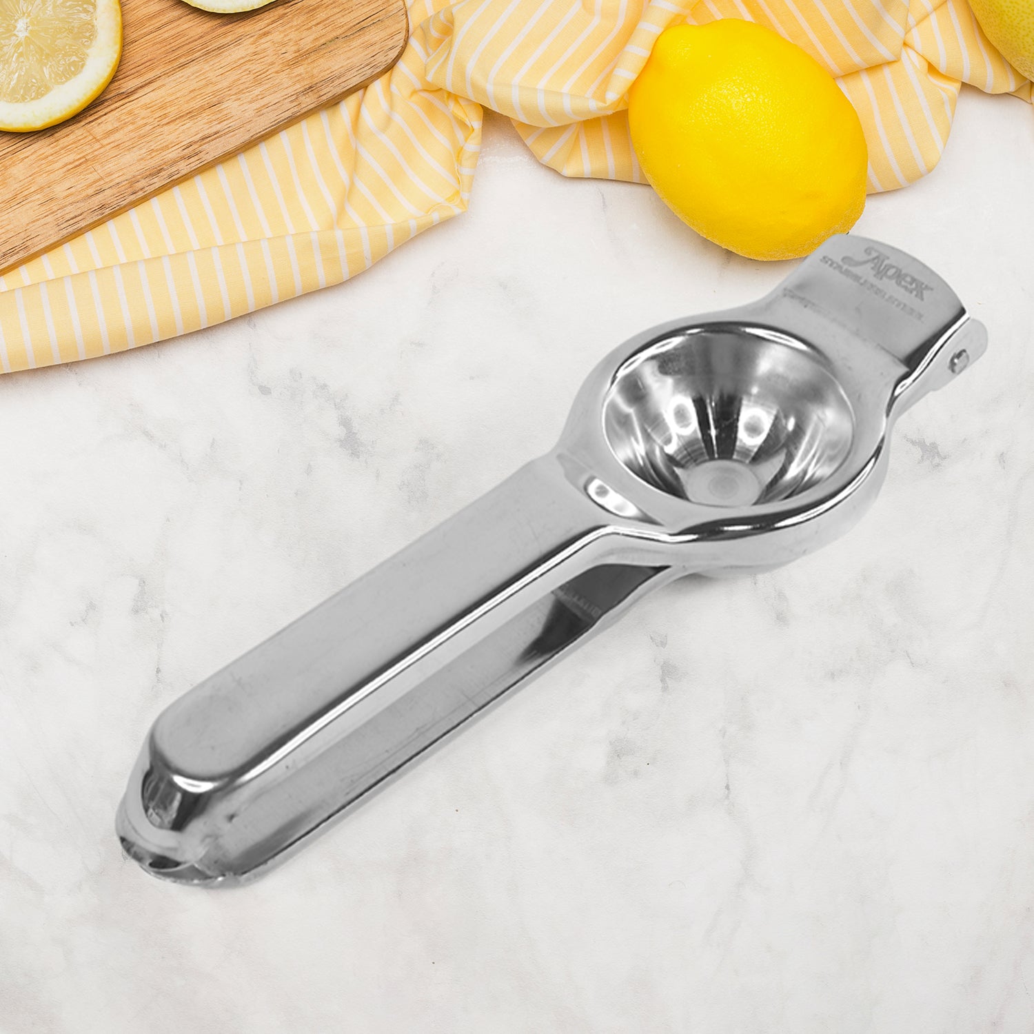 Steel Glow Lemon Squeezer