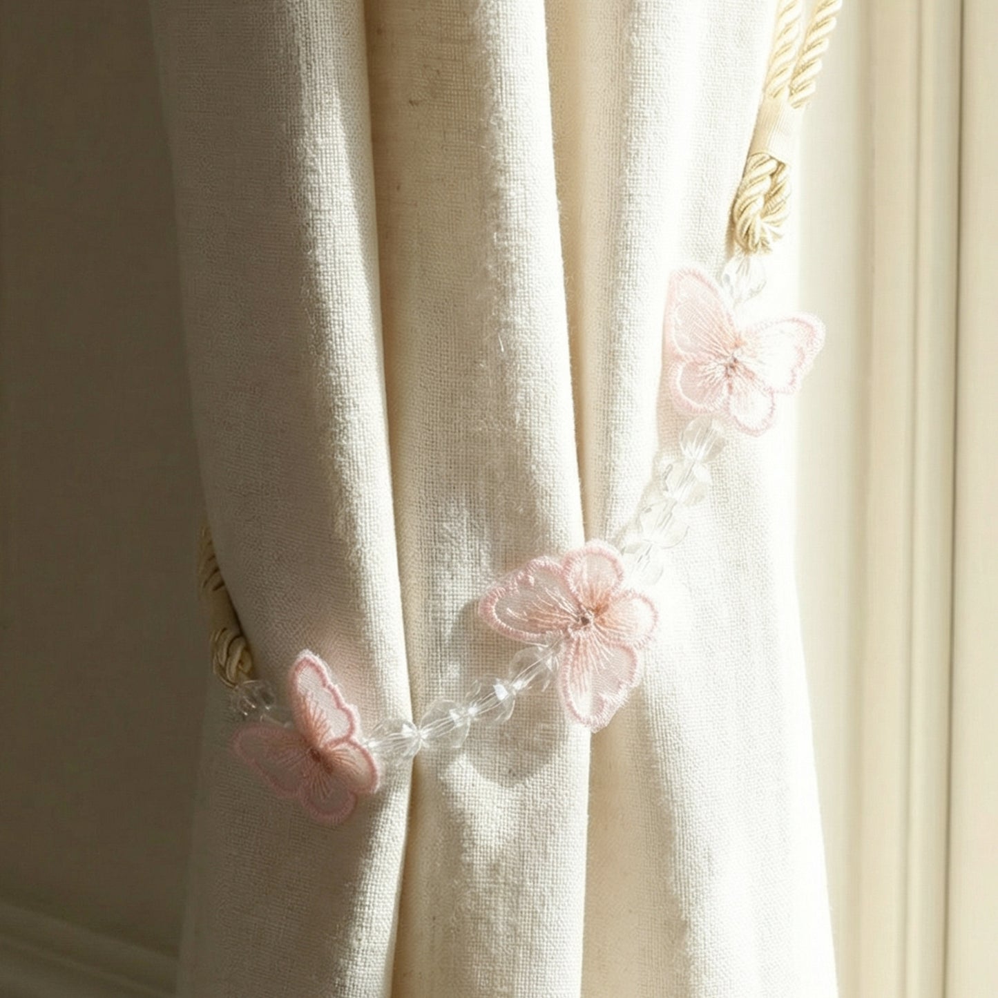 Luxury Floral Beaded Curtain Tieback (1 Pc)