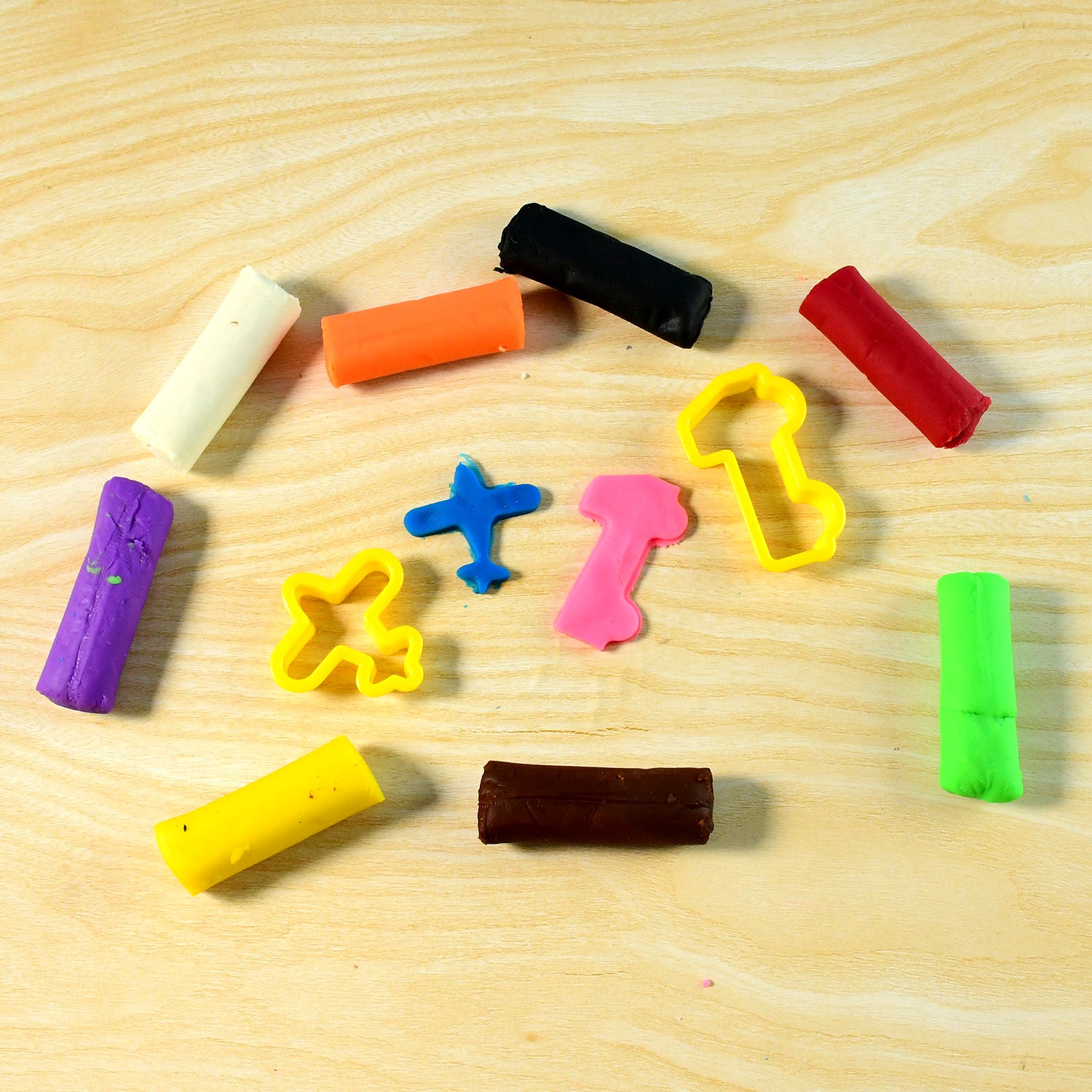 Frisky Dough Modelling Clay Set – 12 Multicolor Dough Sticks with Shape Cutters in Storage Bucket