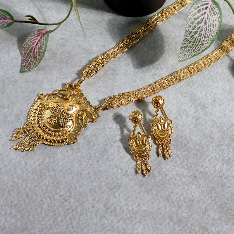 Gold-Tone Traditional Necklace Set with Ornate Pendant & Coordinated Drop Earrings