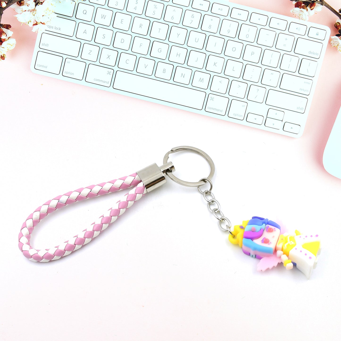 Cute Keychain With Card Gift - Keychain Accessories Key Chain Backpack Charms Car Keys Keychain for Kids Girls, Unicorn Toy and Charm Key- Chain for Bag / Door Key- Ring / car Key- Ring / Party Favor (Mix Color & Design 1 Pc )