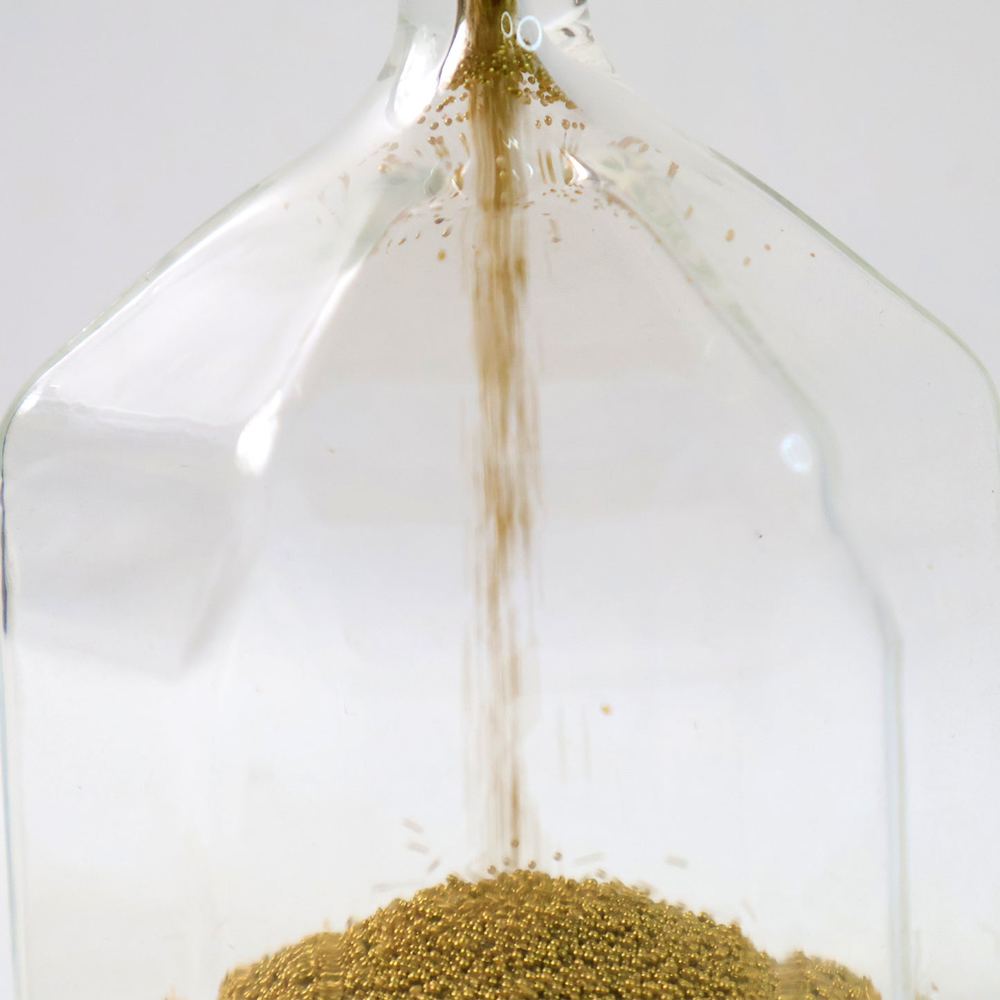 Faceted Glass Hourglass Sand Timer - (1 Pc / 4 Minutes Approx Time)