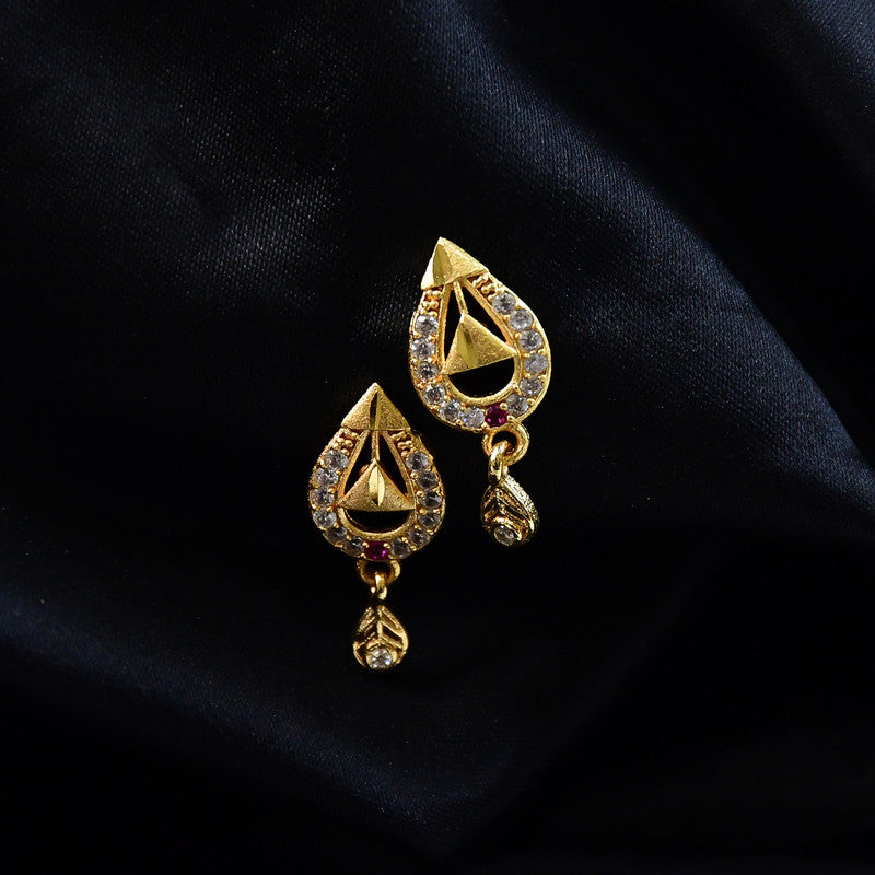 Premium Teardrop Gold Earrings with Cutwork Design & Hanging Stone