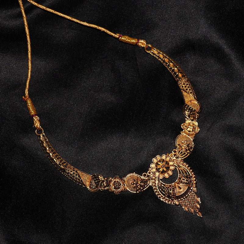 Royal Floral Engraved Choker Necklace Set – Exquisite Festive & Wedding Wear Jewellery
