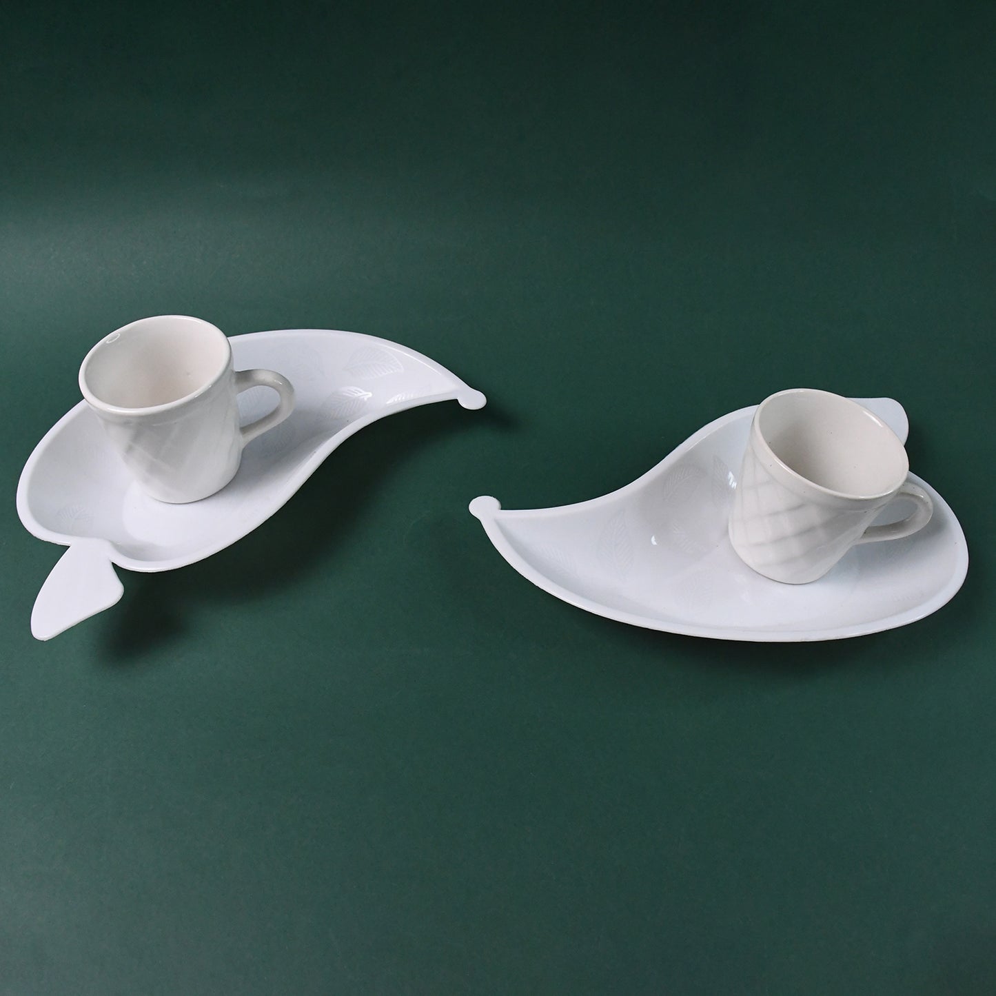 Unibic Ceramic Tea Cups With Plastic Leaf Shape tray / Platter (6 Pcs Set)