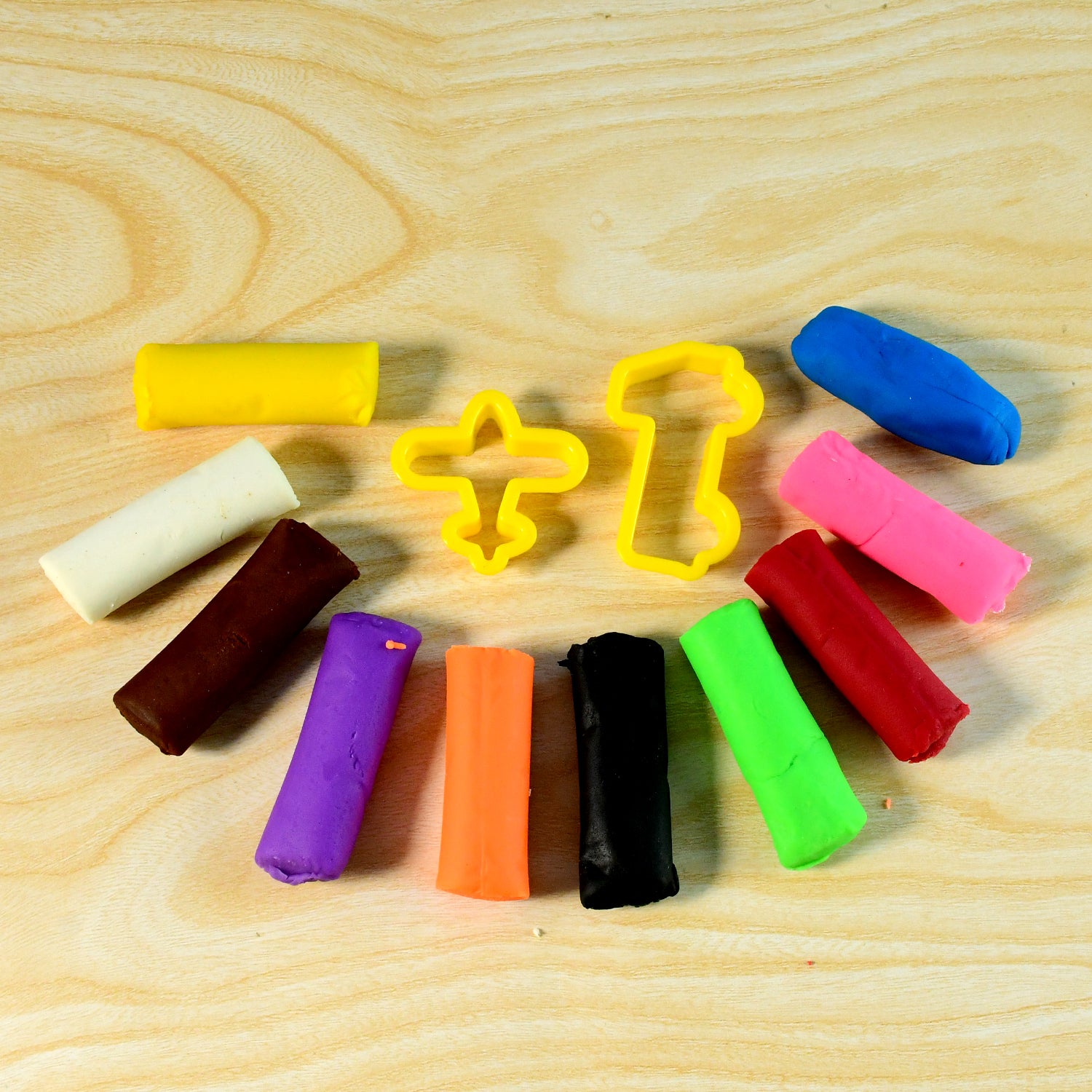 Frisky Dough Modelling Clay Set – 12 Multicolor Dough Sticks with Shape Cutters in Storage Bucket