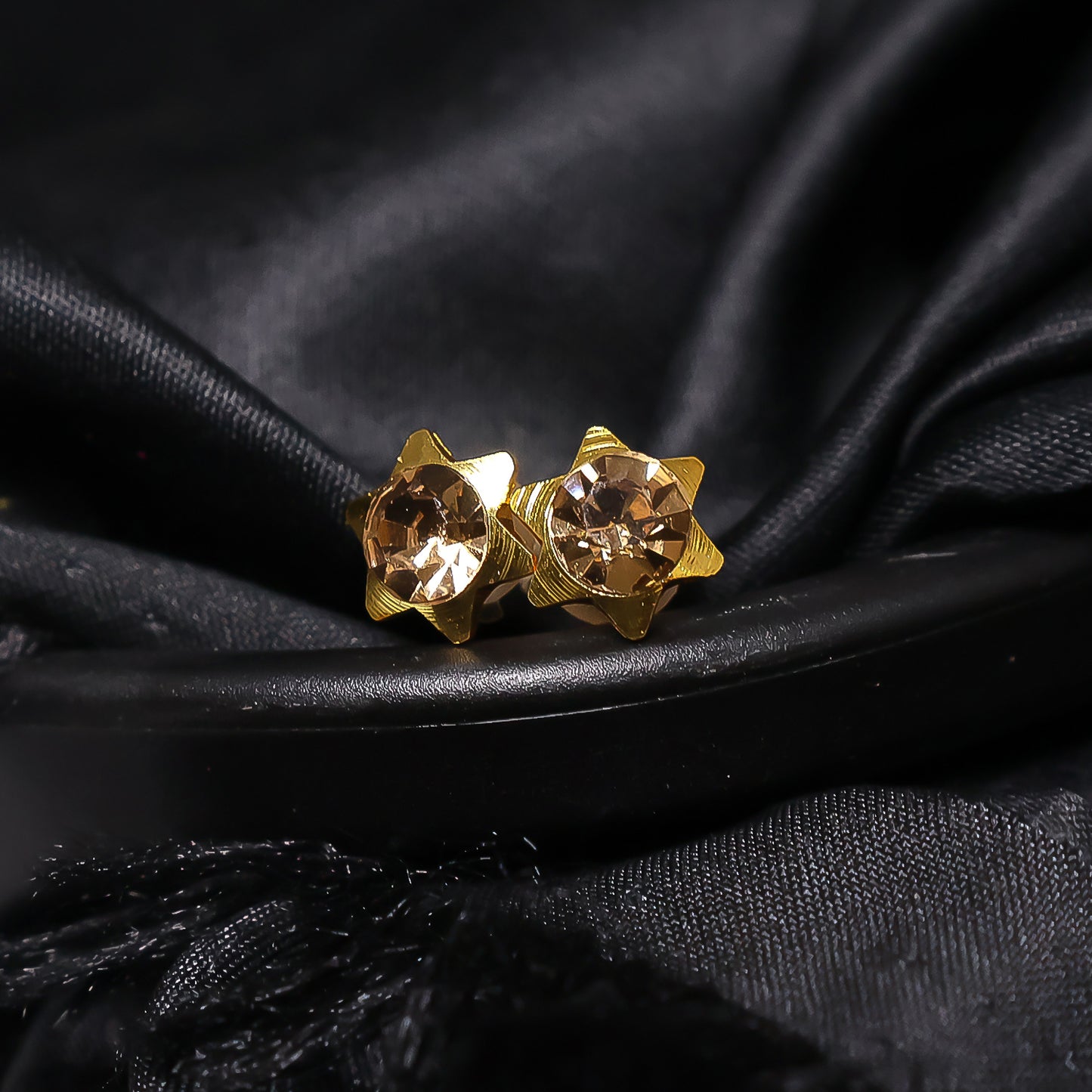 Stud Earrings With Single Stone Alloy Stud Earring (Set Of 12)
