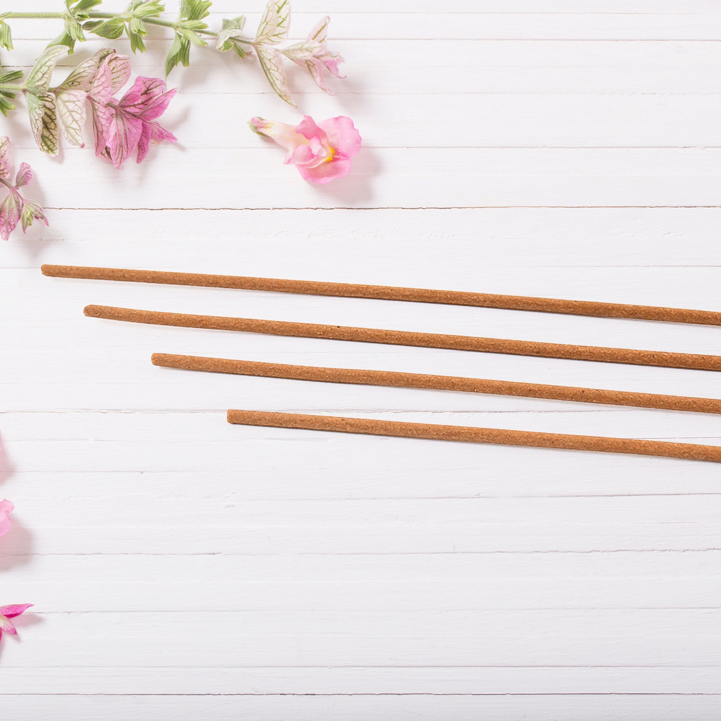 Pure Woods Natural Incense Sticks Natural Fragrance for Puja (100gm Pkt)