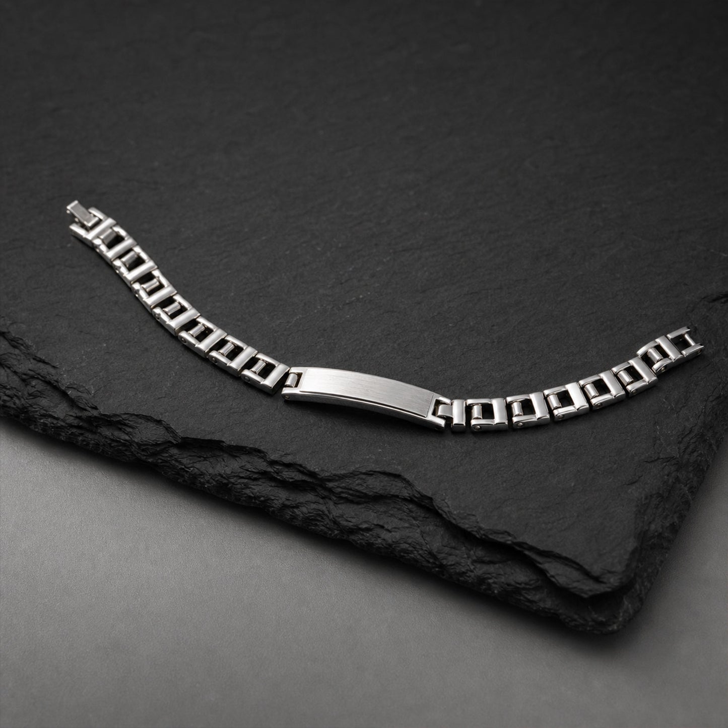 Customized Name Engraved Silver Plate Link Chain Bracelet (1 Pc)