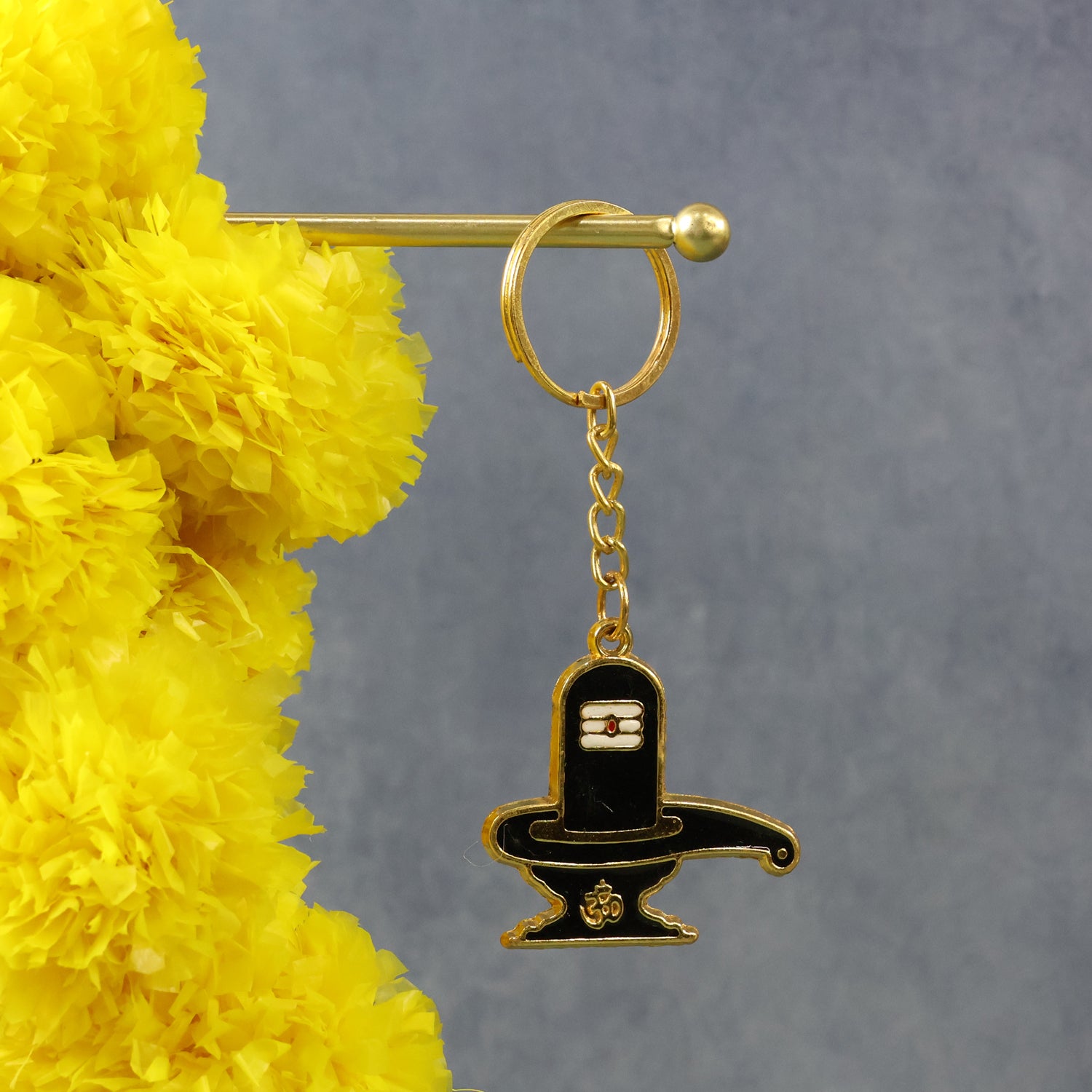 Shivling Design Golden Keychain (1 Pc)