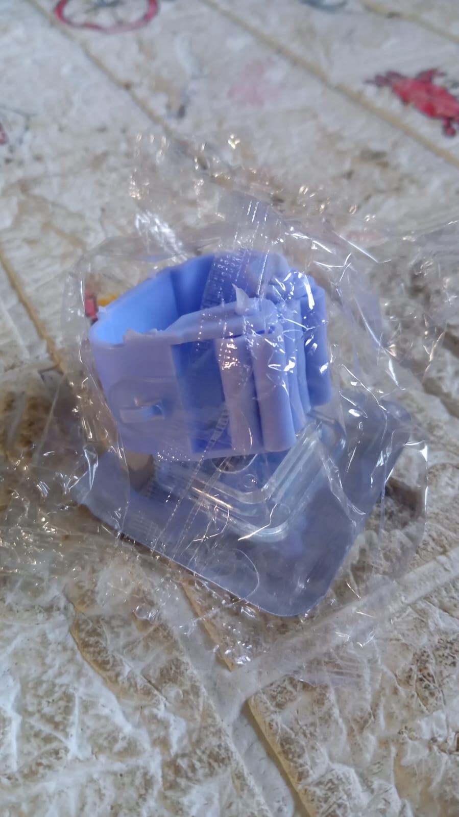 7458 બ્રૂમ હોલ્ડર વોલ માઉન્ટેડ, મોપ અને બ્રૂમ હોલ્ડર બ્રૂમ ઓર્ગેનાઈઝર ગ્રિપ ક્લિપ્સ, કોઈ ડ્રિલિંગ, વોલ માઉન્ટેડ સ્ટોરેજ રેક સ્ટોરેજ અને કિચન, બાથરૂમ, ગાર્ડન (1 પીસી)