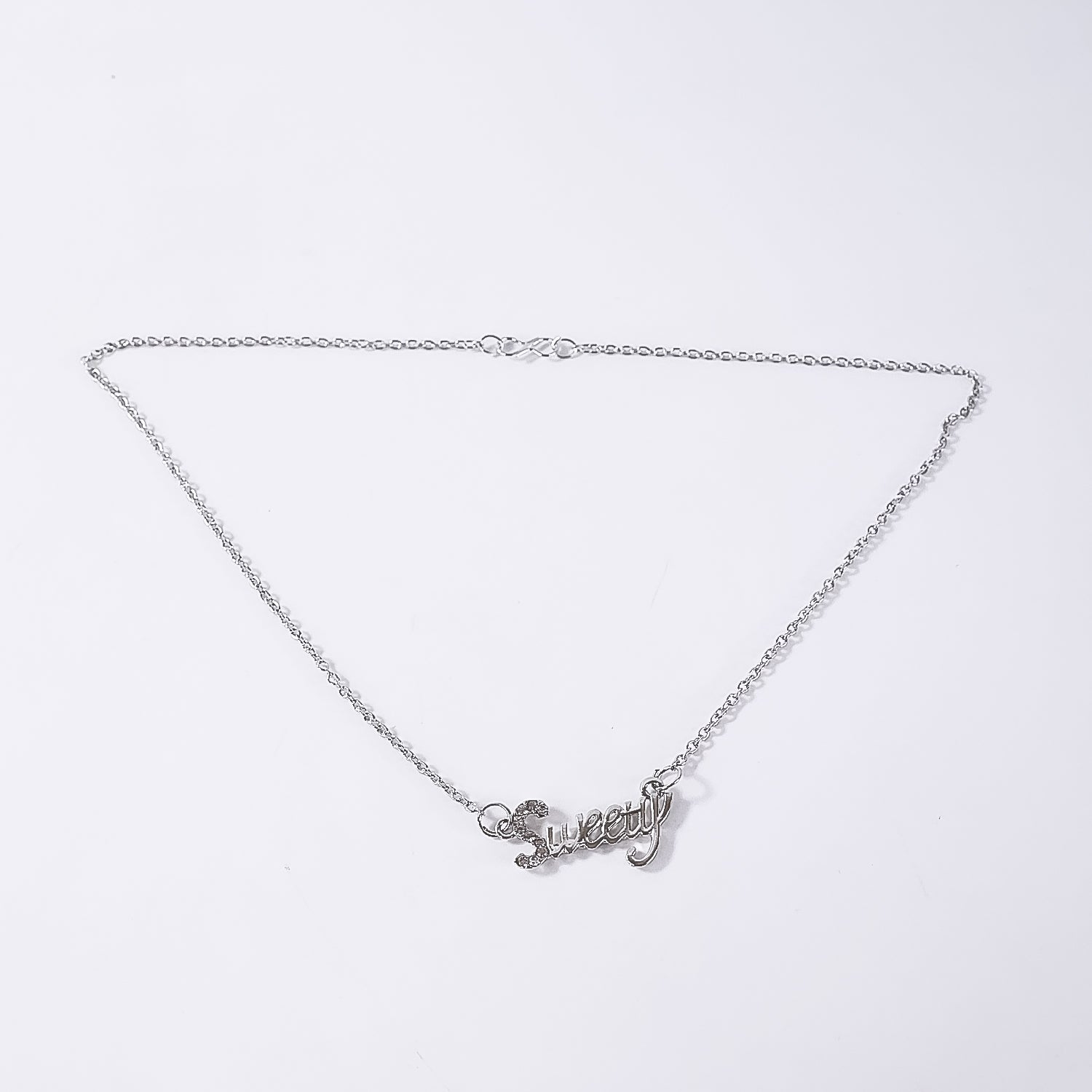 Stylish 'Sweety' Pendant With Chain (1Pc)