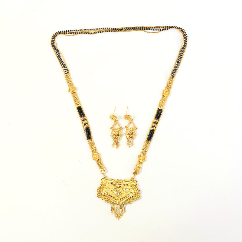 Elegant Gold-Plated Mangalsutra Necklace Set with Traditional Intricate Detailing
