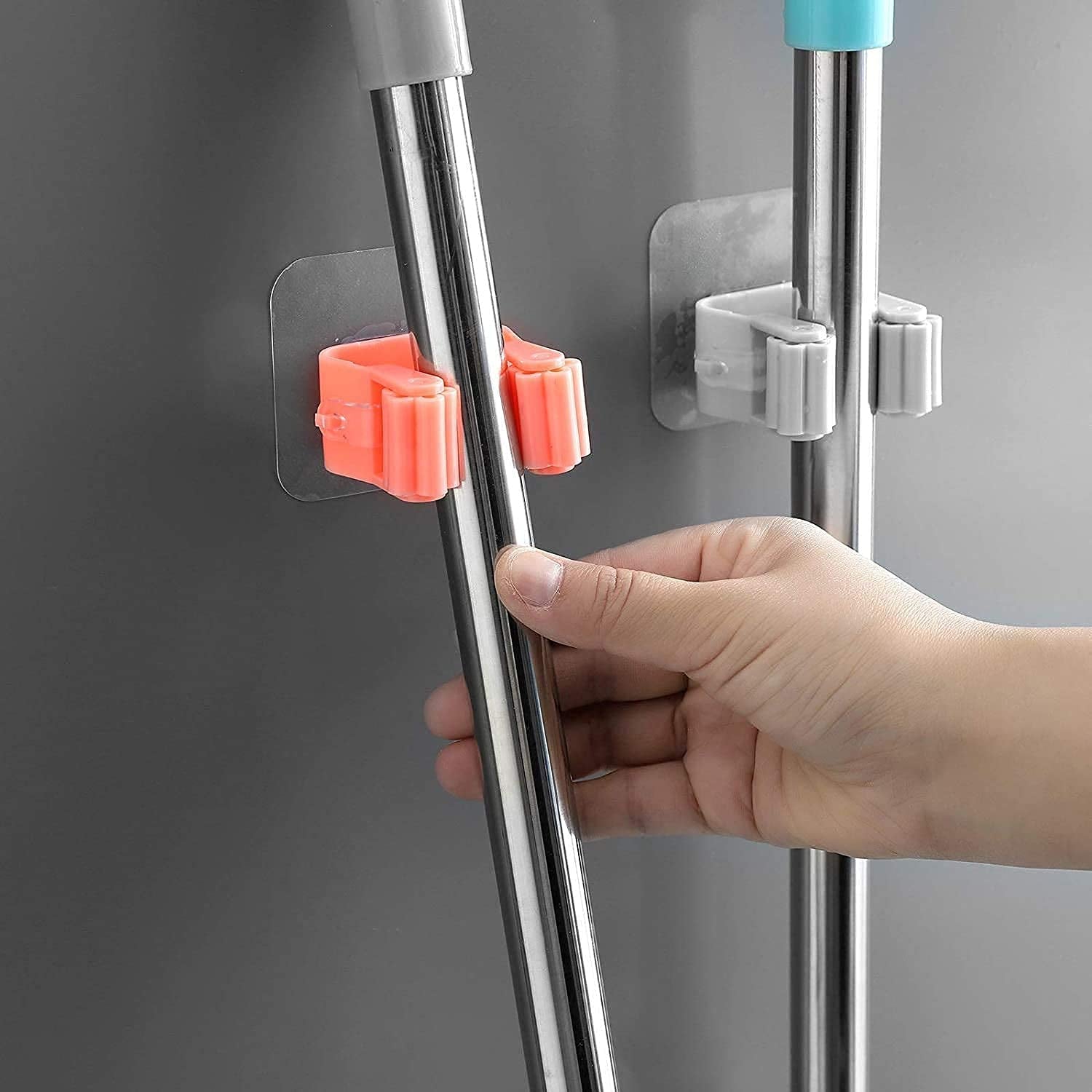 7458 બ્રૂમ હોલ્ડર વોલ માઉન્ટેડ, મોપ અને બ્રૂમ હોલ્ડર બ્રૂમ ઓર્ગેનાઈઝર ગ્રિપ ક્લિપ્સ, કોઈ ડ્રિલિંગ, વોલ માઉન્ટેડ સ્ટોરેજ રેક સ્ટોરેજ અને કિચન, બાથરૂમ, ગાર્ડન (1 પીસી)