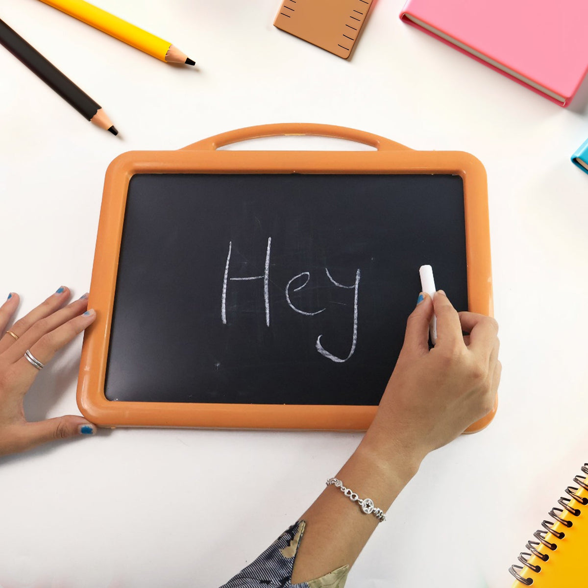 Educational Drawing Board – 2-in-1 Double-Sided Kids Art Set