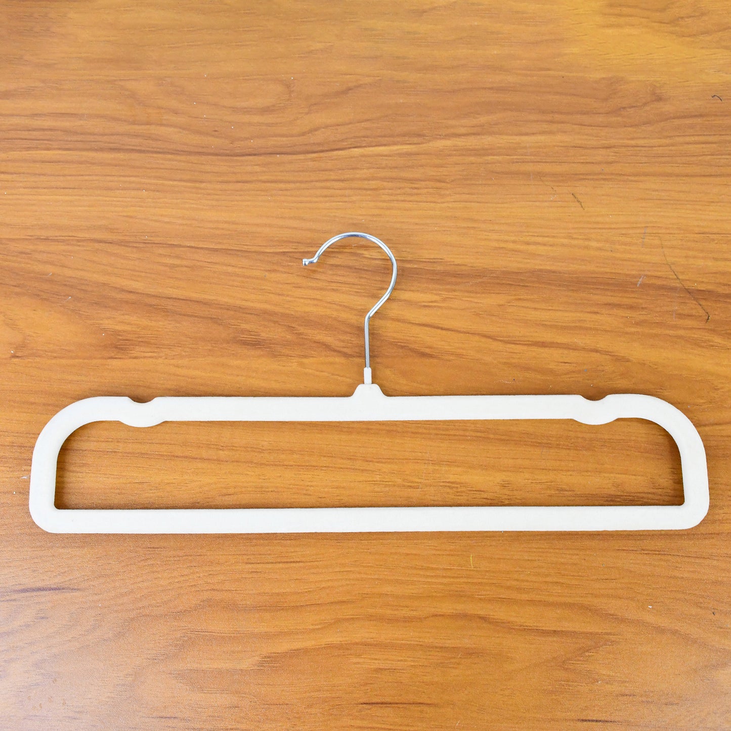 Premium Velvet Non-Slip Cloth Hanger with Metal Hook (1 Pc)