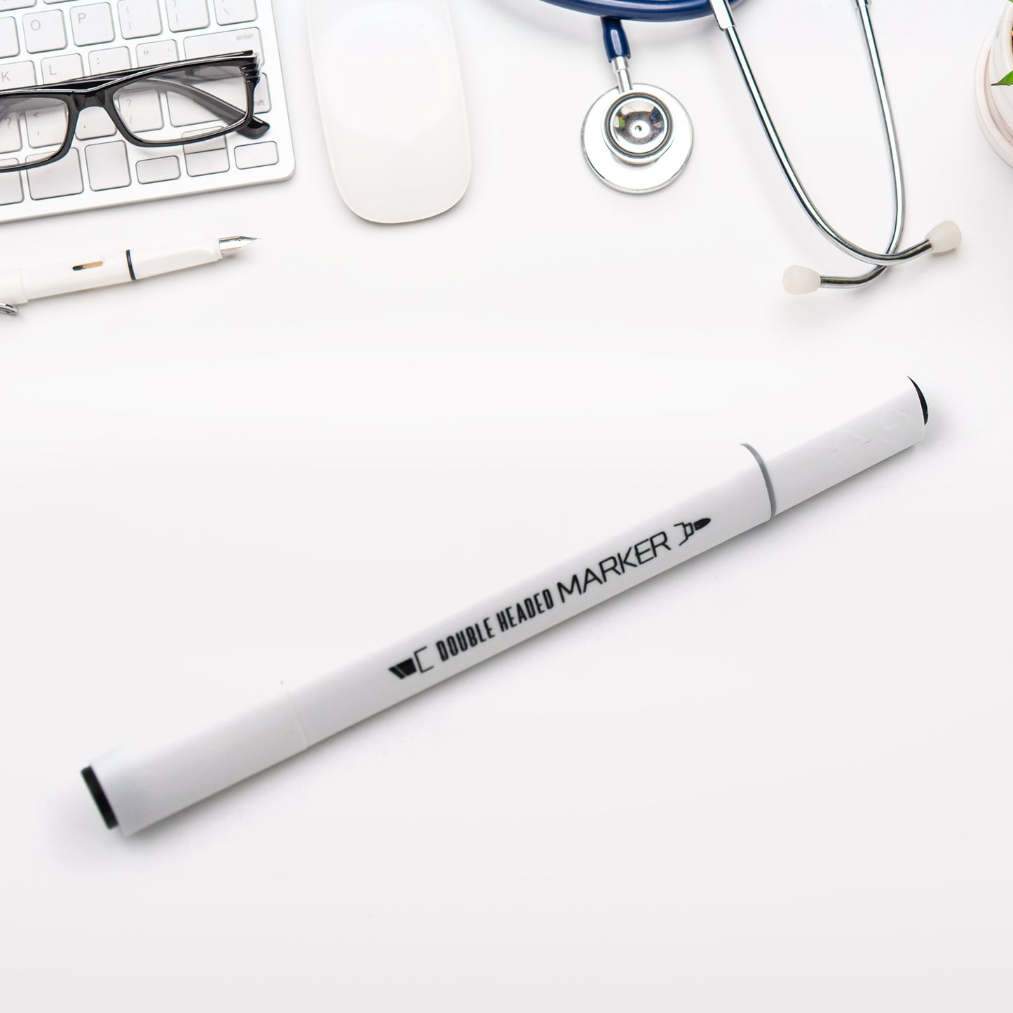 फैंसी आर्ट मार्कर, 24 रंग डबल-एंडेड आर्ट मार्कर अल्कोहल आधारित उन्नत आर्ट मार्कर प्लास्टिक बॉक्स के साथ पेंटिंग, रंग, स्केचिंग और बच्चों और वयस्कों के लिए ड्राइंग के लिए (1 सेट 24 पीस)