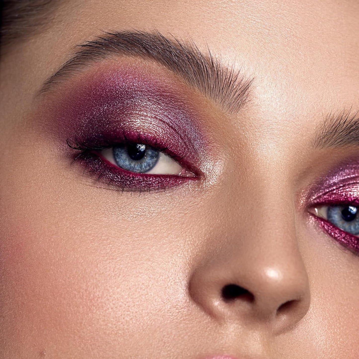 Premium 18-Color Shimmer Eyeshadow Palette (12 GM / 1 Pc)