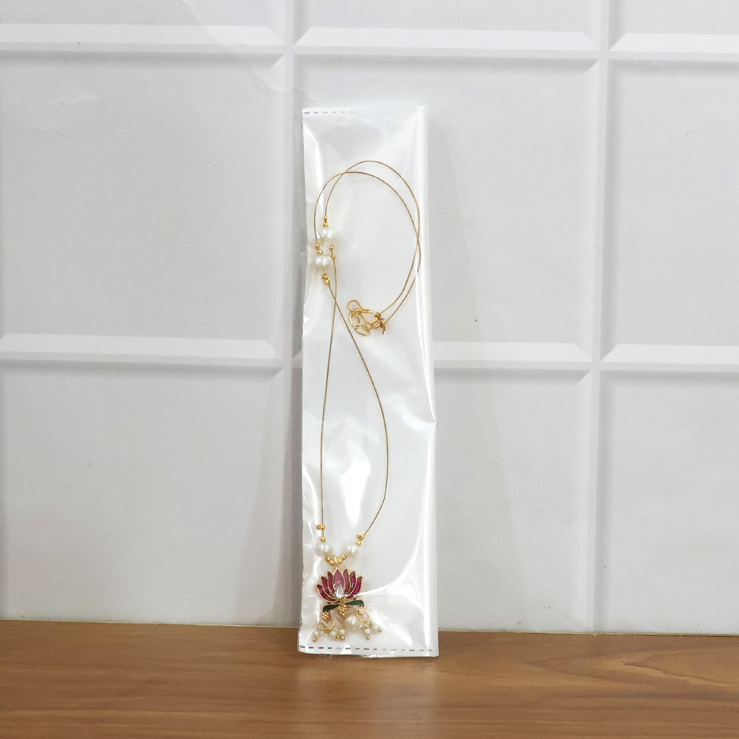 Traditional Lotus Motif Pendant Chain (1 Pc)