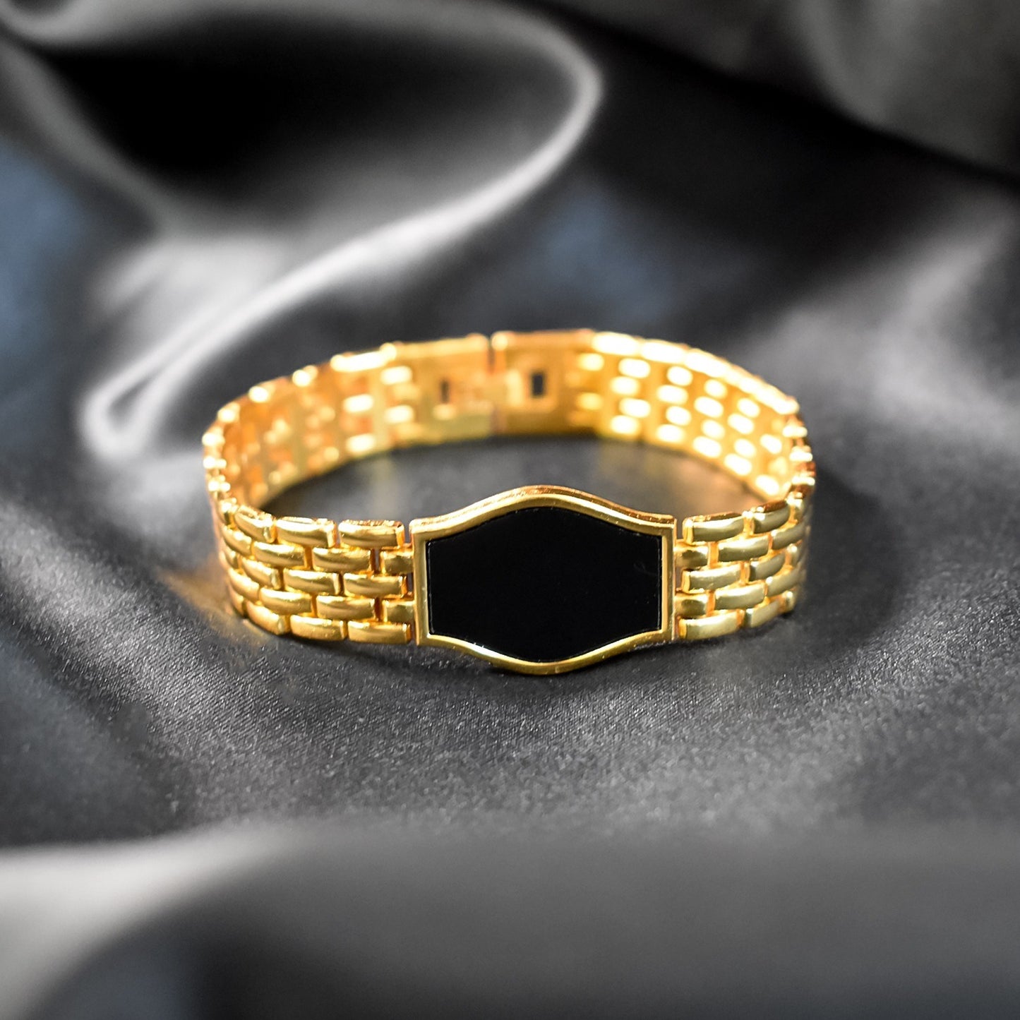Golden Colour Stylish Fashionable Friendship Bracelet