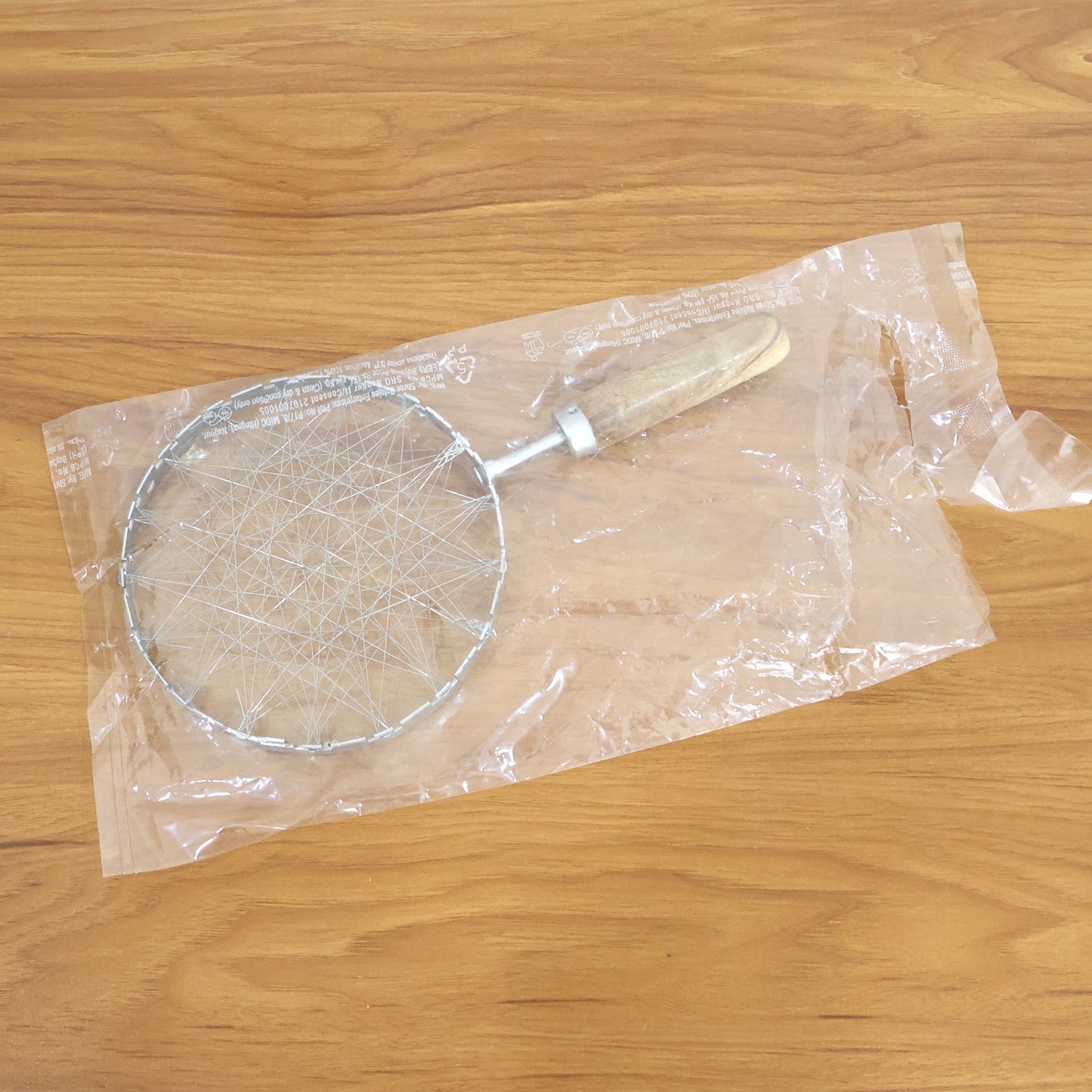 Stainless Steel Wire Skimmer with Wooden Handle (1 Pc)