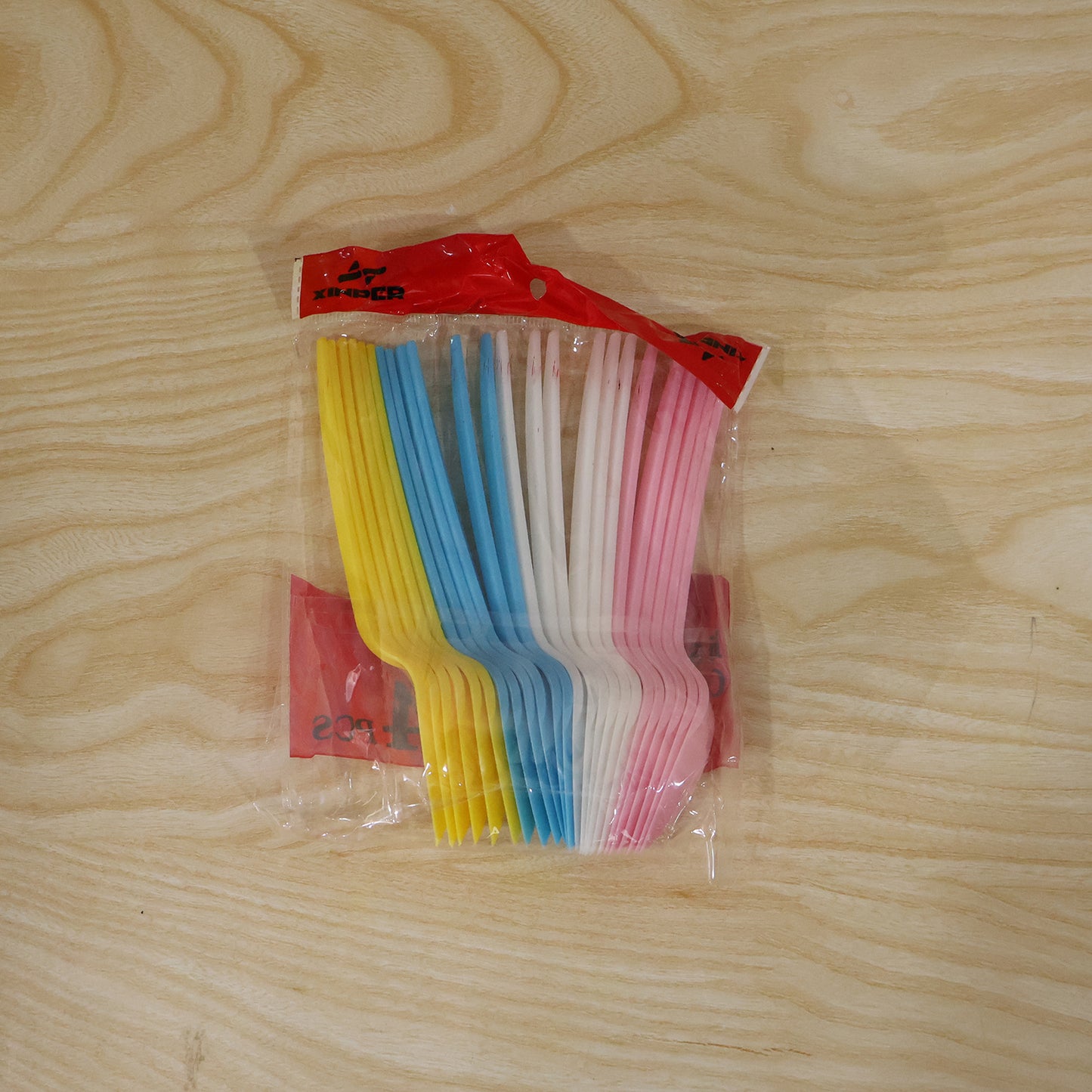Disposable plastic spoon set live pack photo