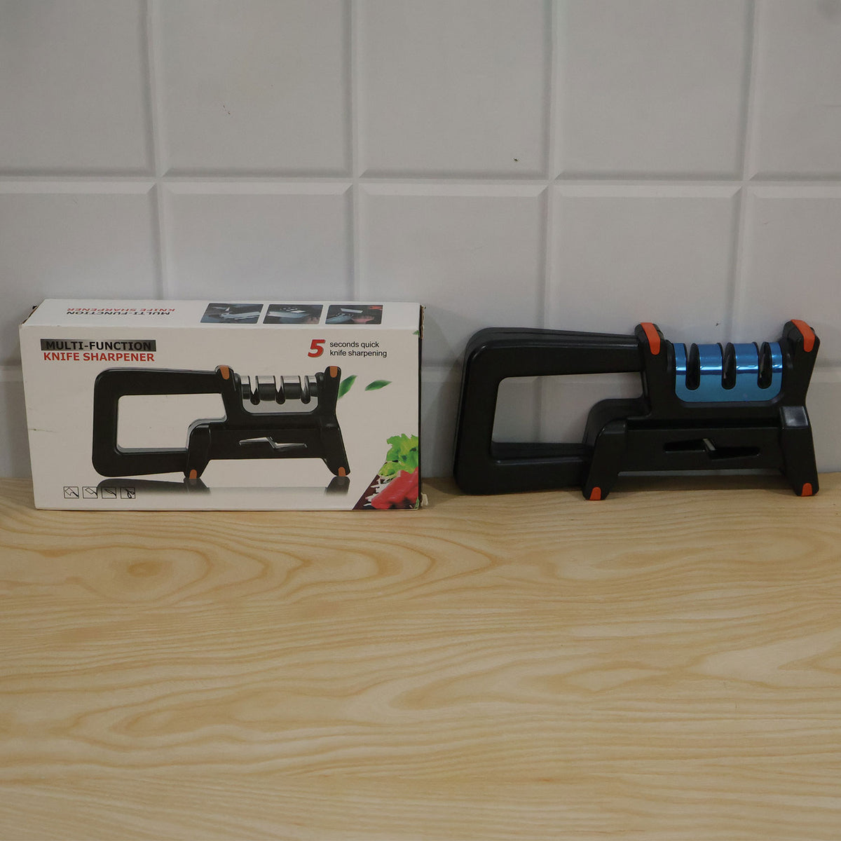 Multifunction knife sharpener with color box pack live photo