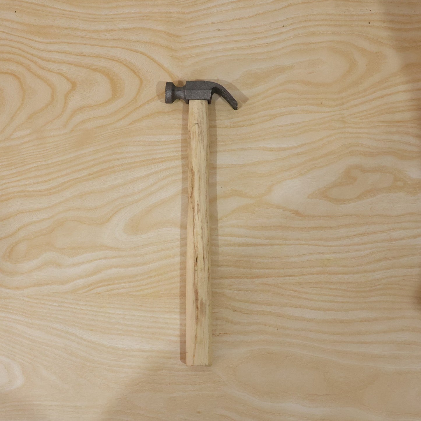 Wooden Handle Claw Hammer Heavy Duty Steel Head Hammer for Nails Carpentry (1 Pc)