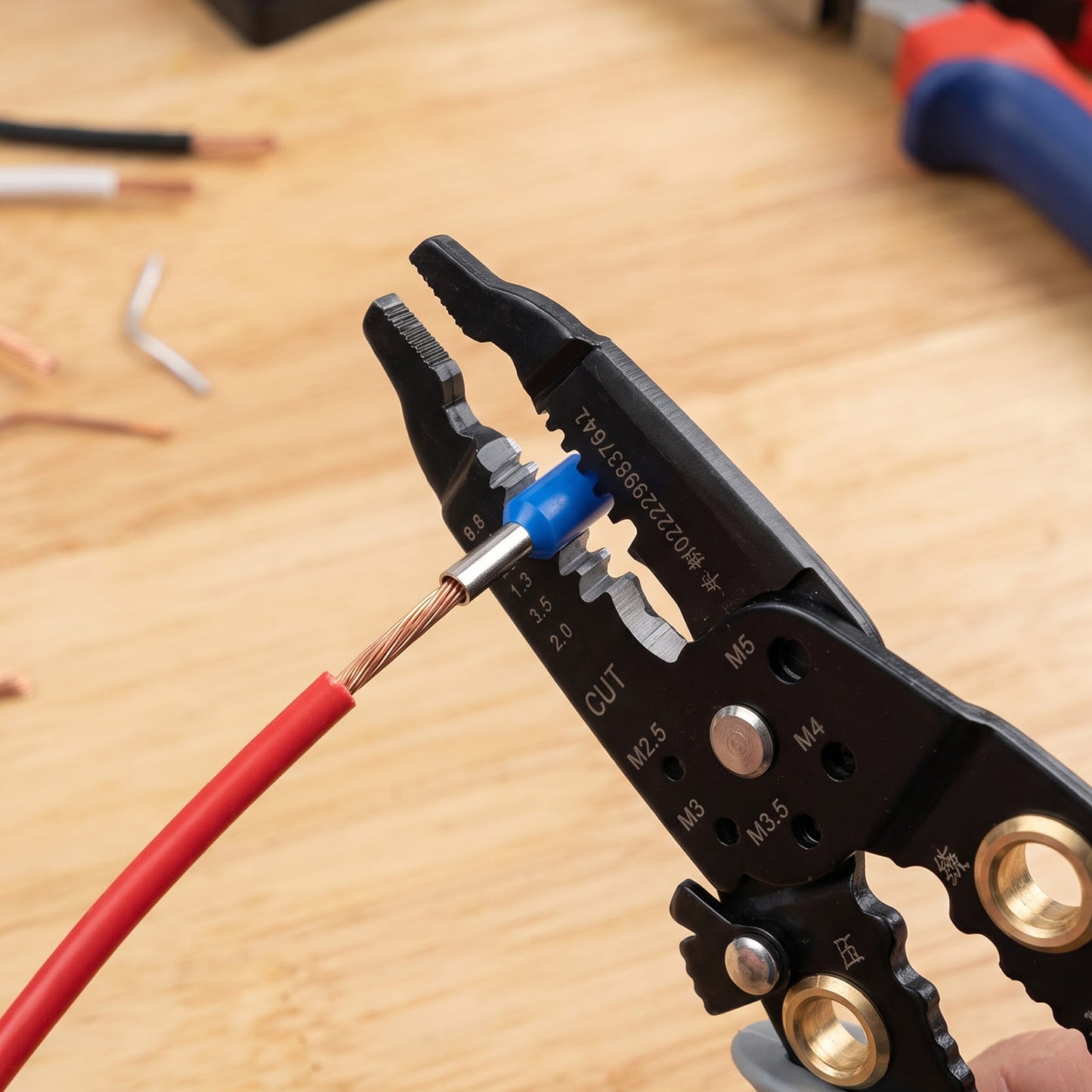 Multifunctional wire crimping pliers