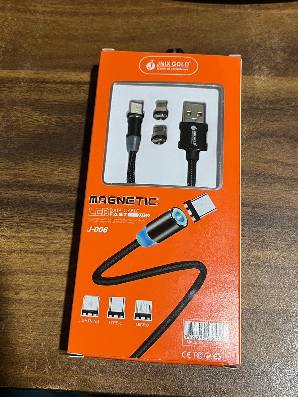 मैग्नेटिक चार्जिंग केबल 3 इन 1 मेटल मैग्नेटिक माइक्रो USB टाइप C लाइटिंग केबल LED के साथ, सभी Android और सभी स्मार्टफ़ोन के लिए मल्टीपल चार्जिंग एडेप्टर (सभी Android और iPhone स्मार्टफ़ोन, टैबलेट, PC, मोबाइल के साथ कम्पैटिबल