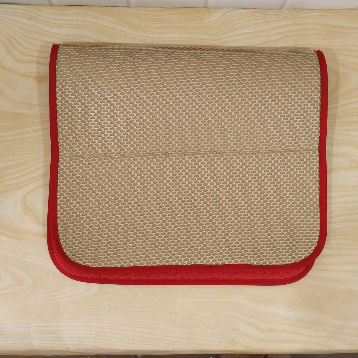 Textured padded bathroom mat actual mesh backing