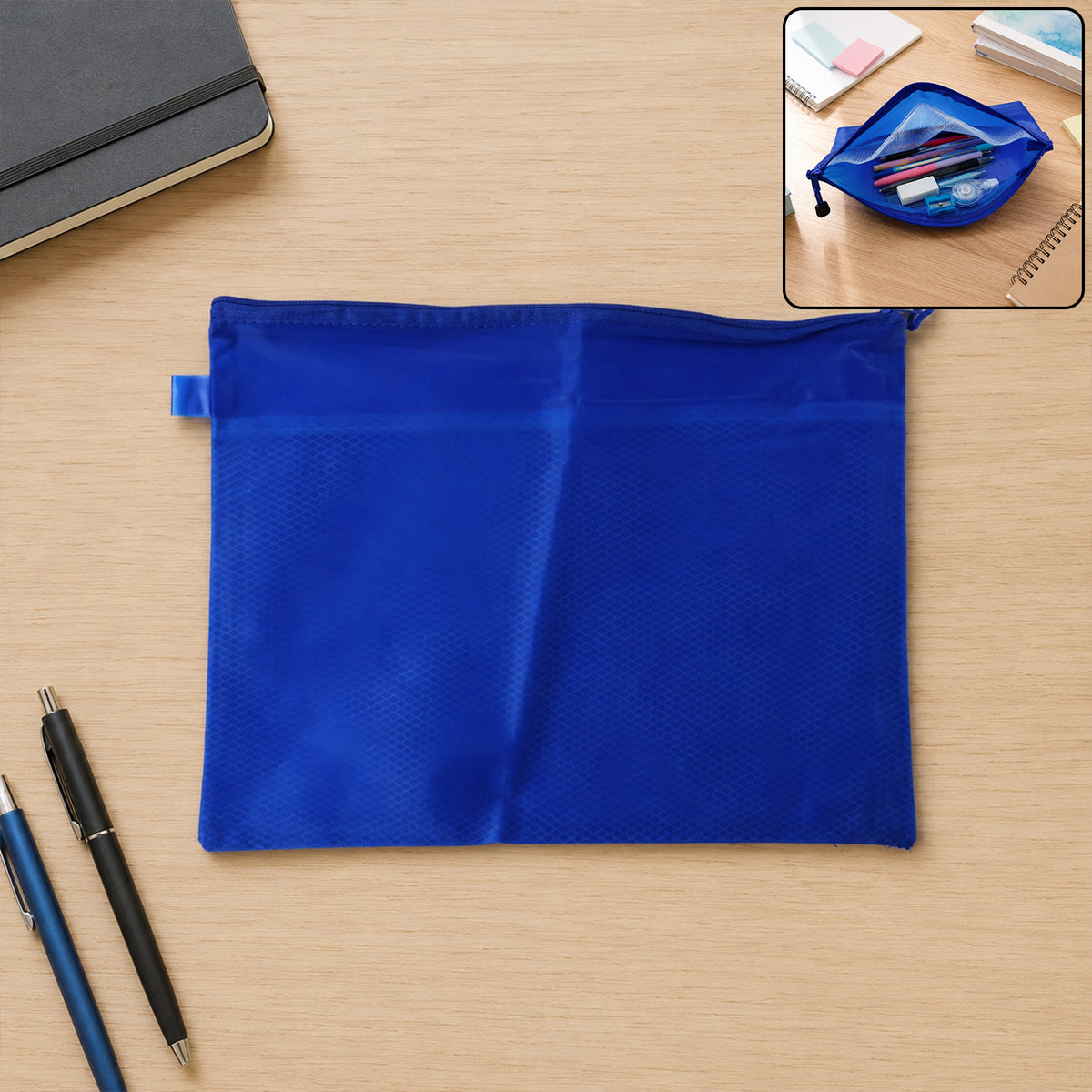 Pencil pouch features detail