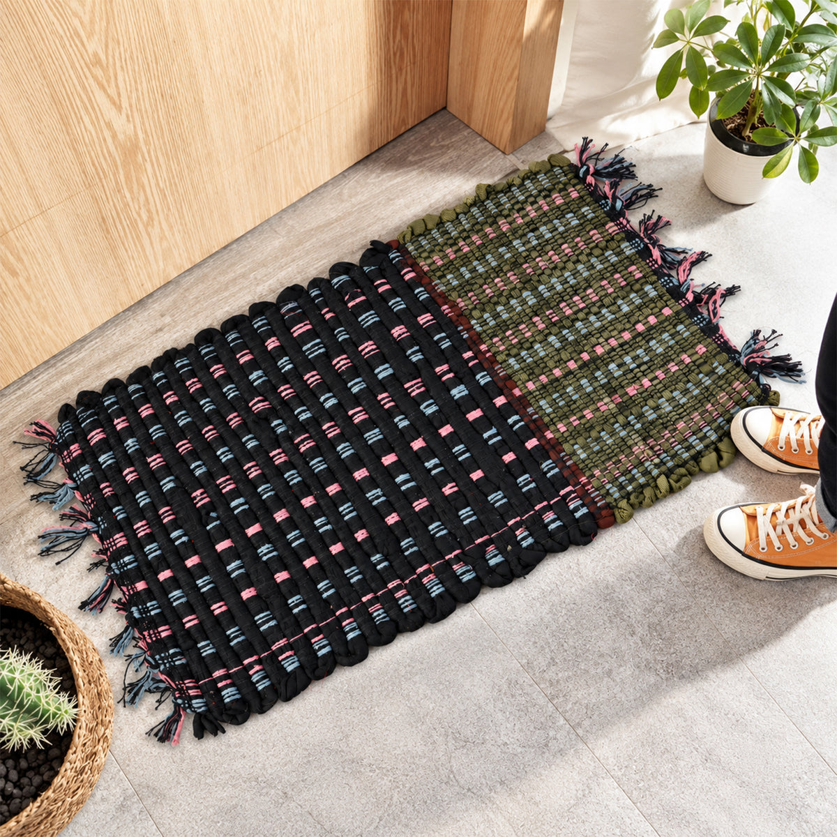 Two tone woven floor mat details - Door-Mat-07