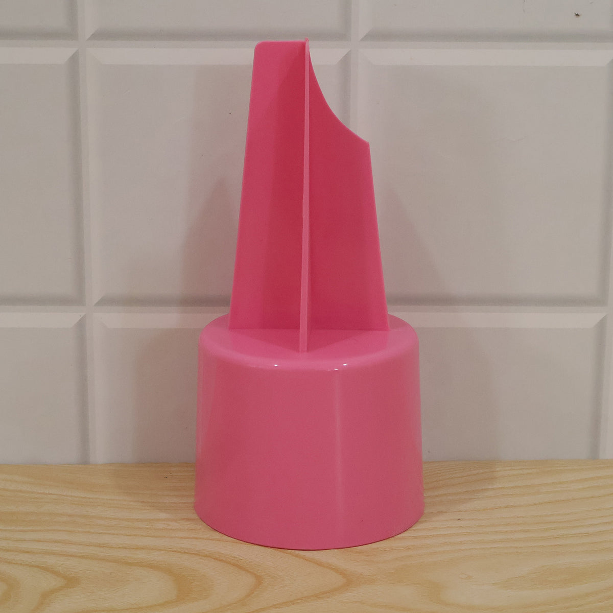 Beach beverage sand cup holder live photo