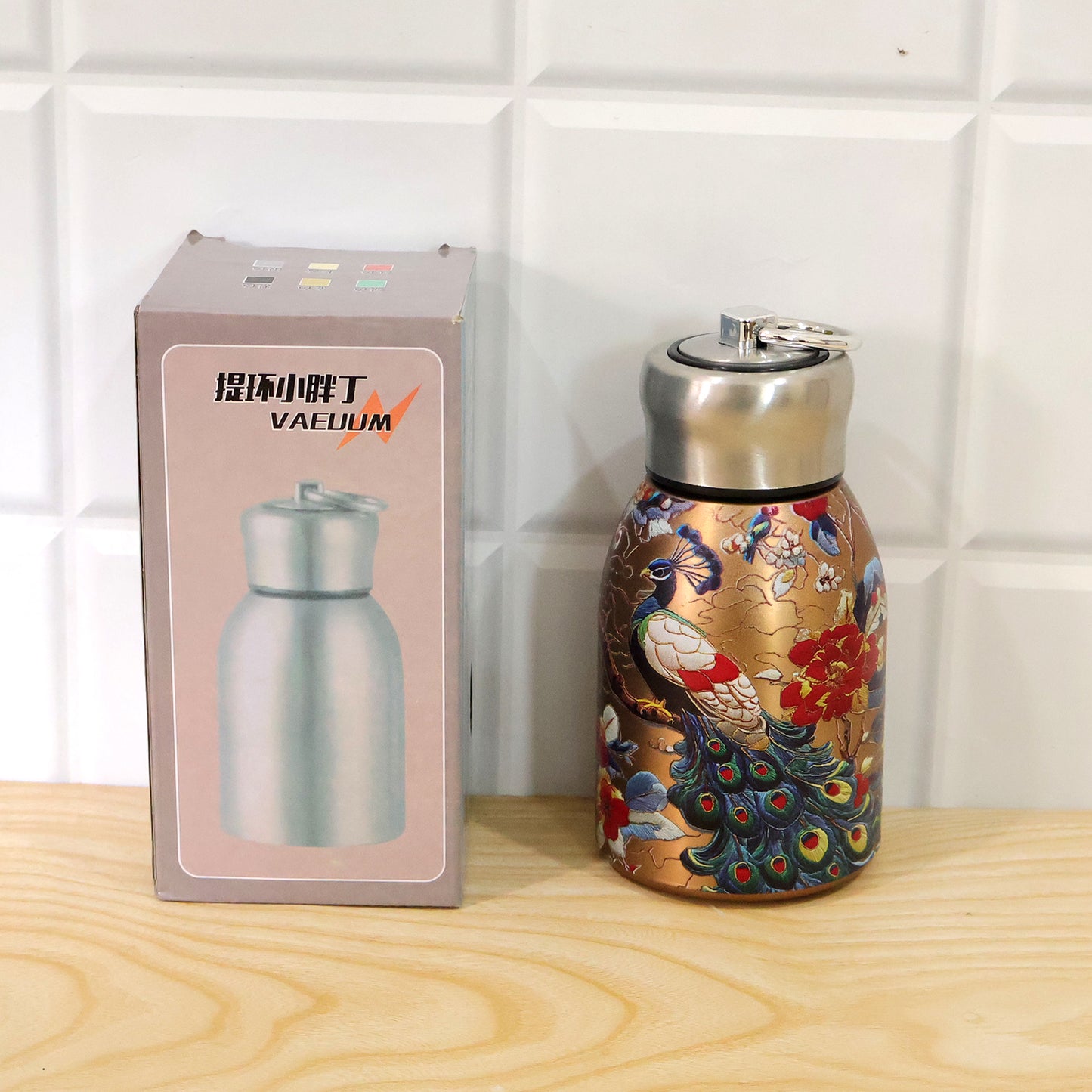 Stainless steel vacuum water bottle live product photo