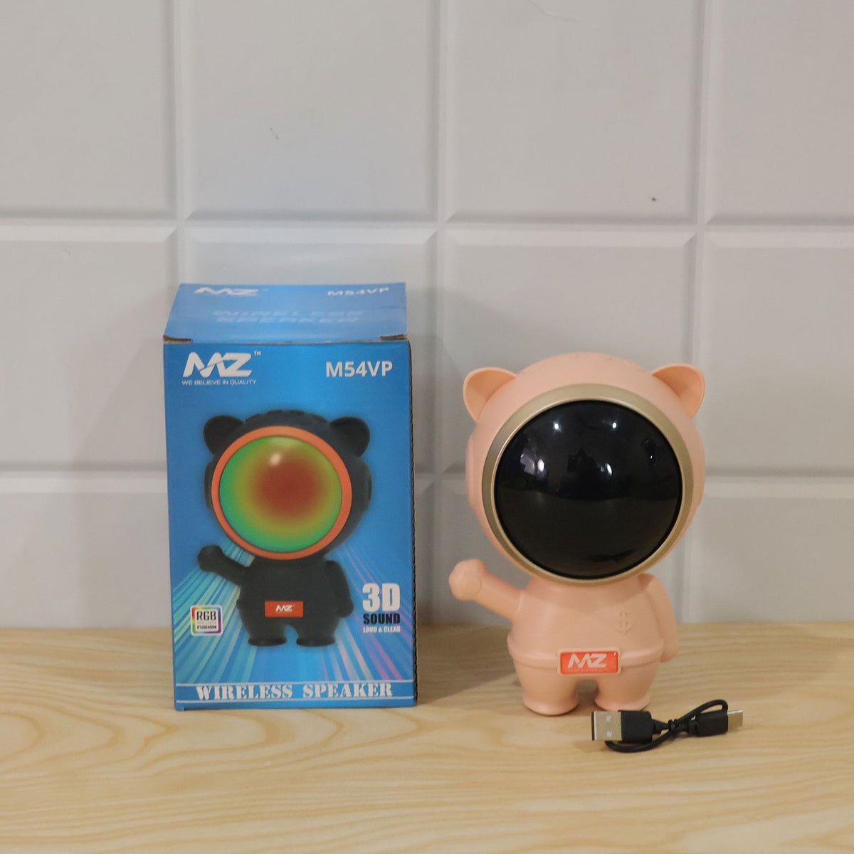 Actual astronaut speaker with retail box and cable