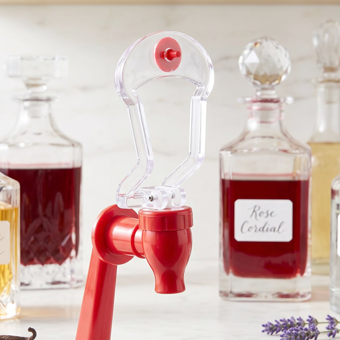 Manual beverage tap dispenser