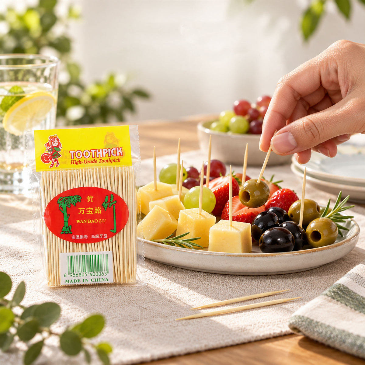 Double pointed wooden toothpicks for serving snacks - view 01