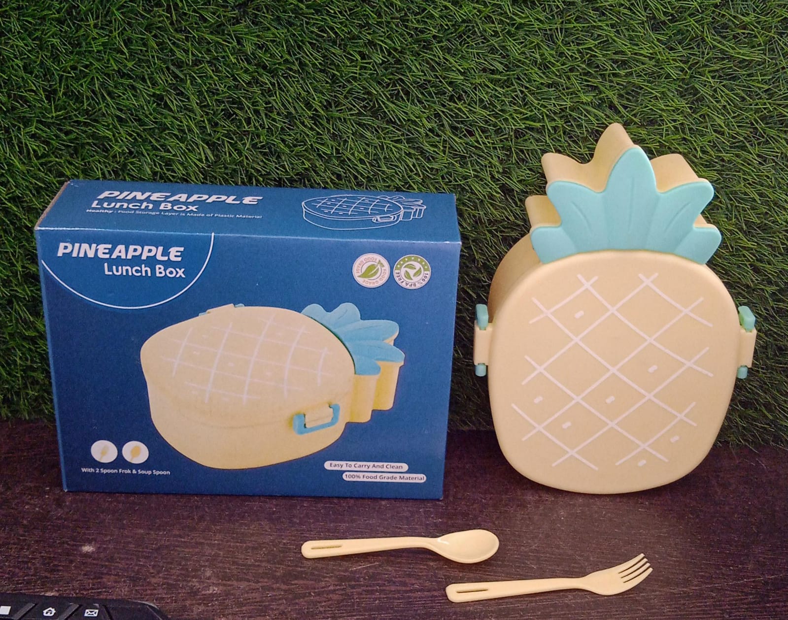 Customize Kids Lunch Box Cute Pineapple Shaped Bento Box with Fork Spoon Snack Container Microwave Portable Office Lunch Box (1 Pc / With Spoon, Fork & Color Box)