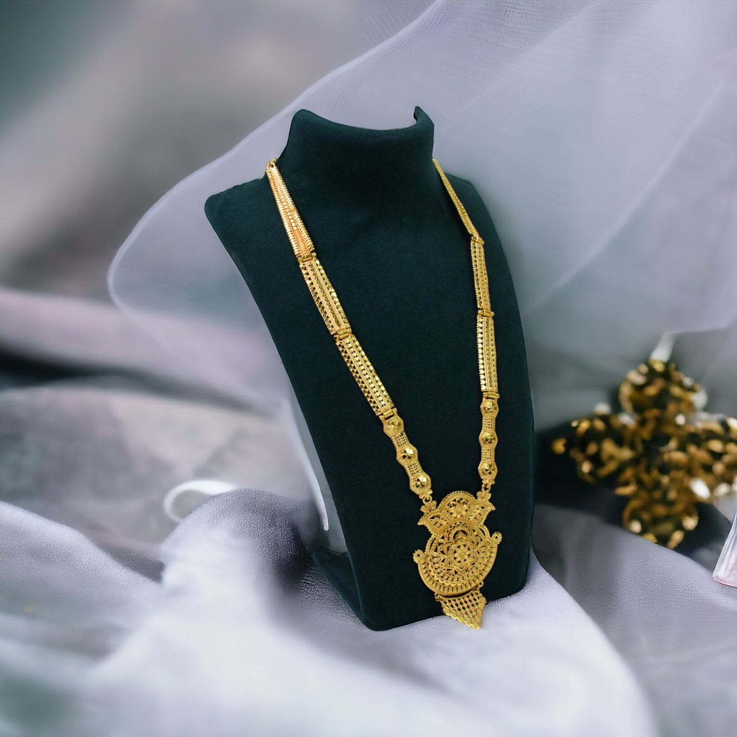 Gold Toned Bridal Designed Necklace Set