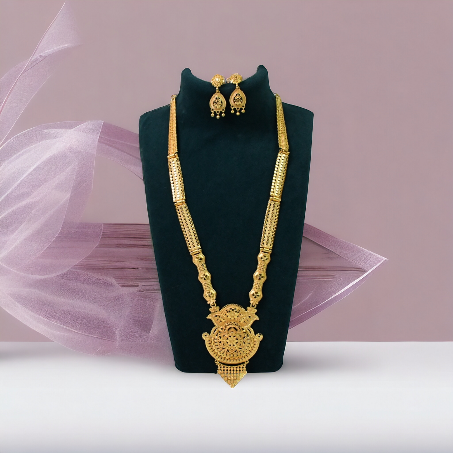 Gold Toned Bridal Designed Necklace Set
